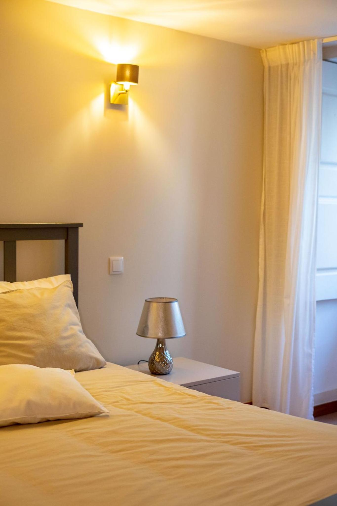 One-Bedroom Apartment with City View photo 3