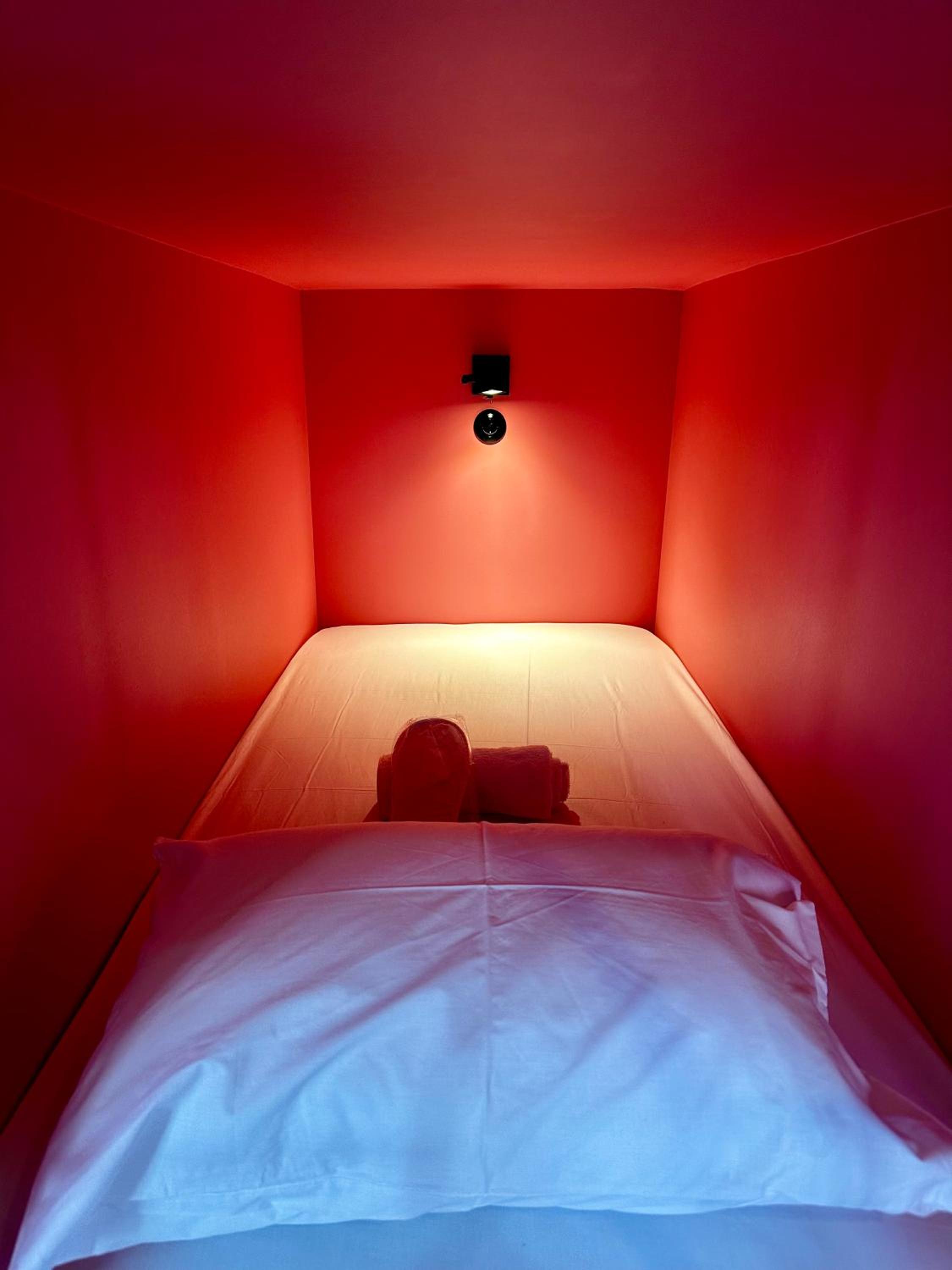 Bed in 6-Bed Female Dormitory Room photo 1
