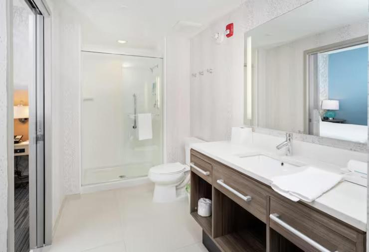 King Studio Suite - Non-Smoking - Photo 2