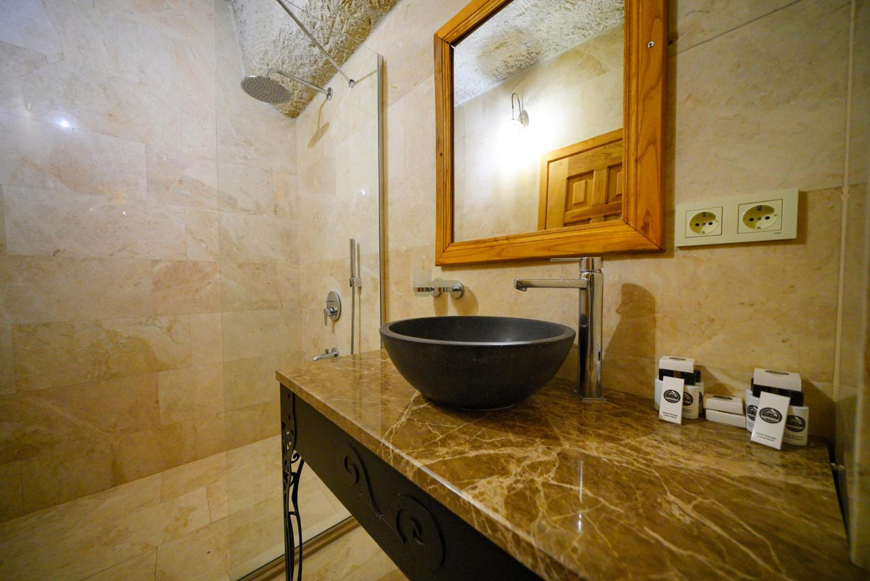Triple Room - Photo 2