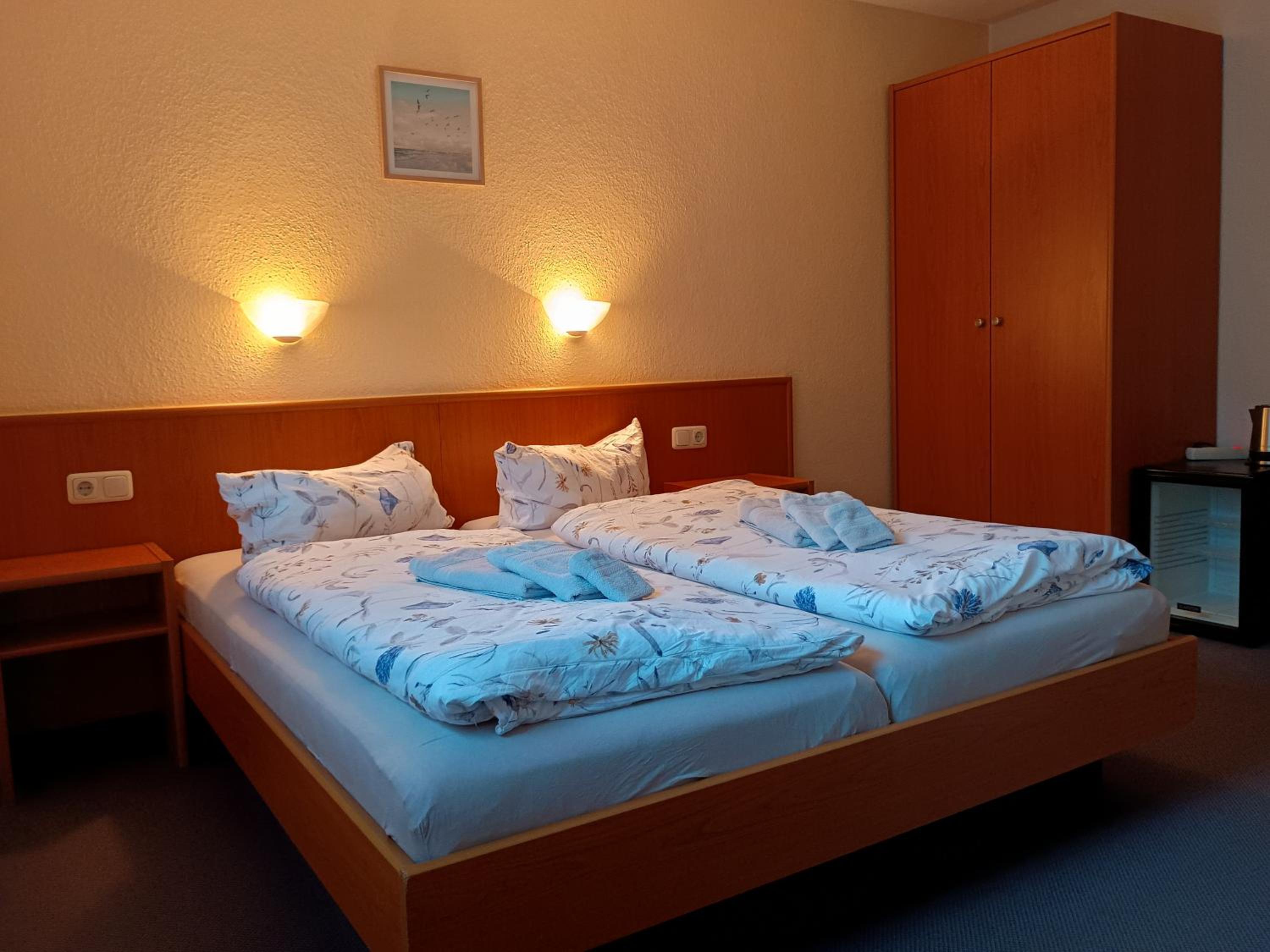 Double Room with Private Bathroom photo 3