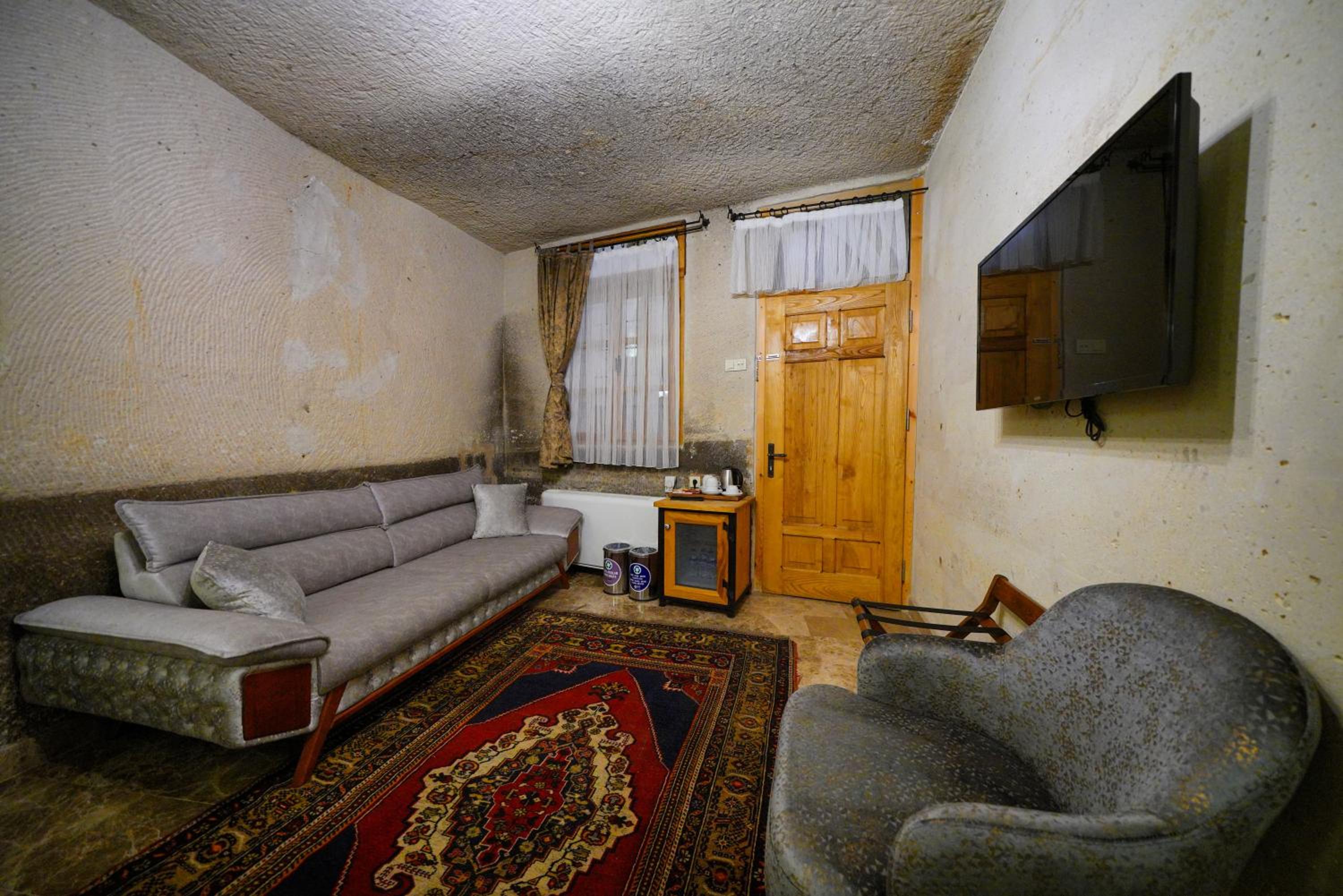 Family Room photo 2