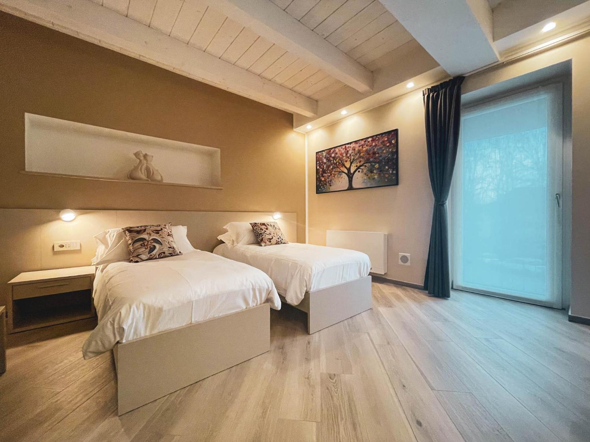 Large Double or Twin Room photo 3
