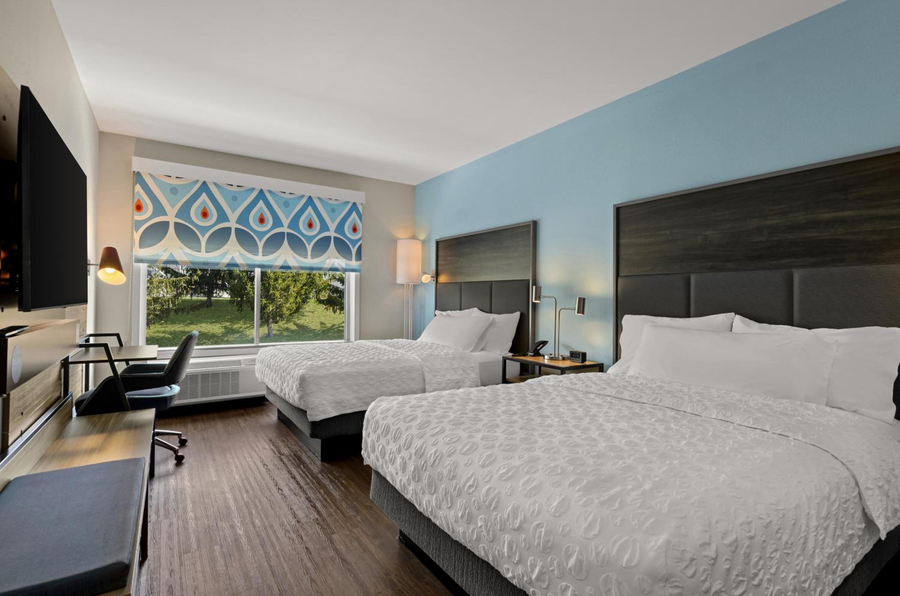 Queen Room with Two Queen Beds and Walk-In Shower - Photo 10