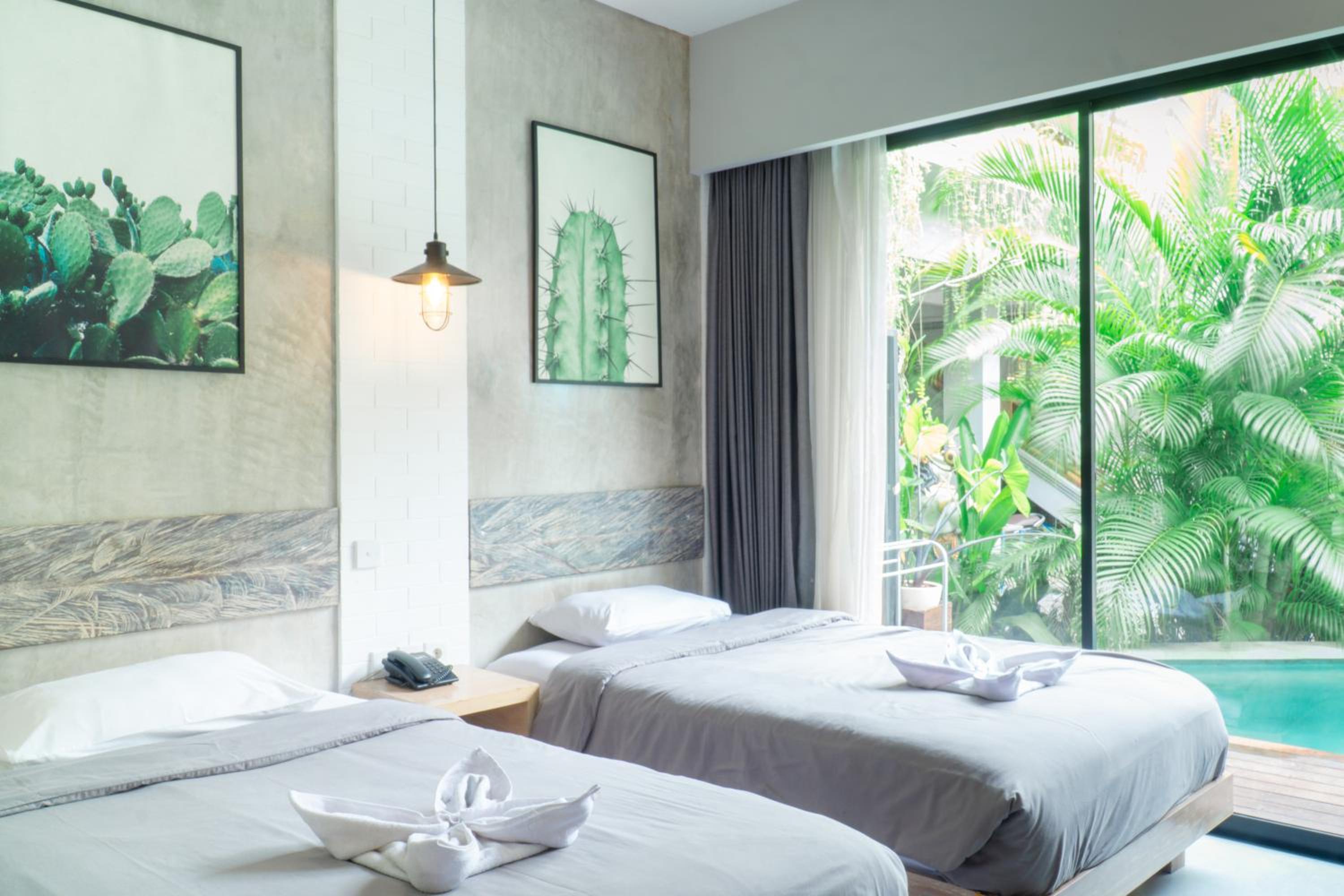 Deluxe Double or Twin Room with Pool Access - Photo 7