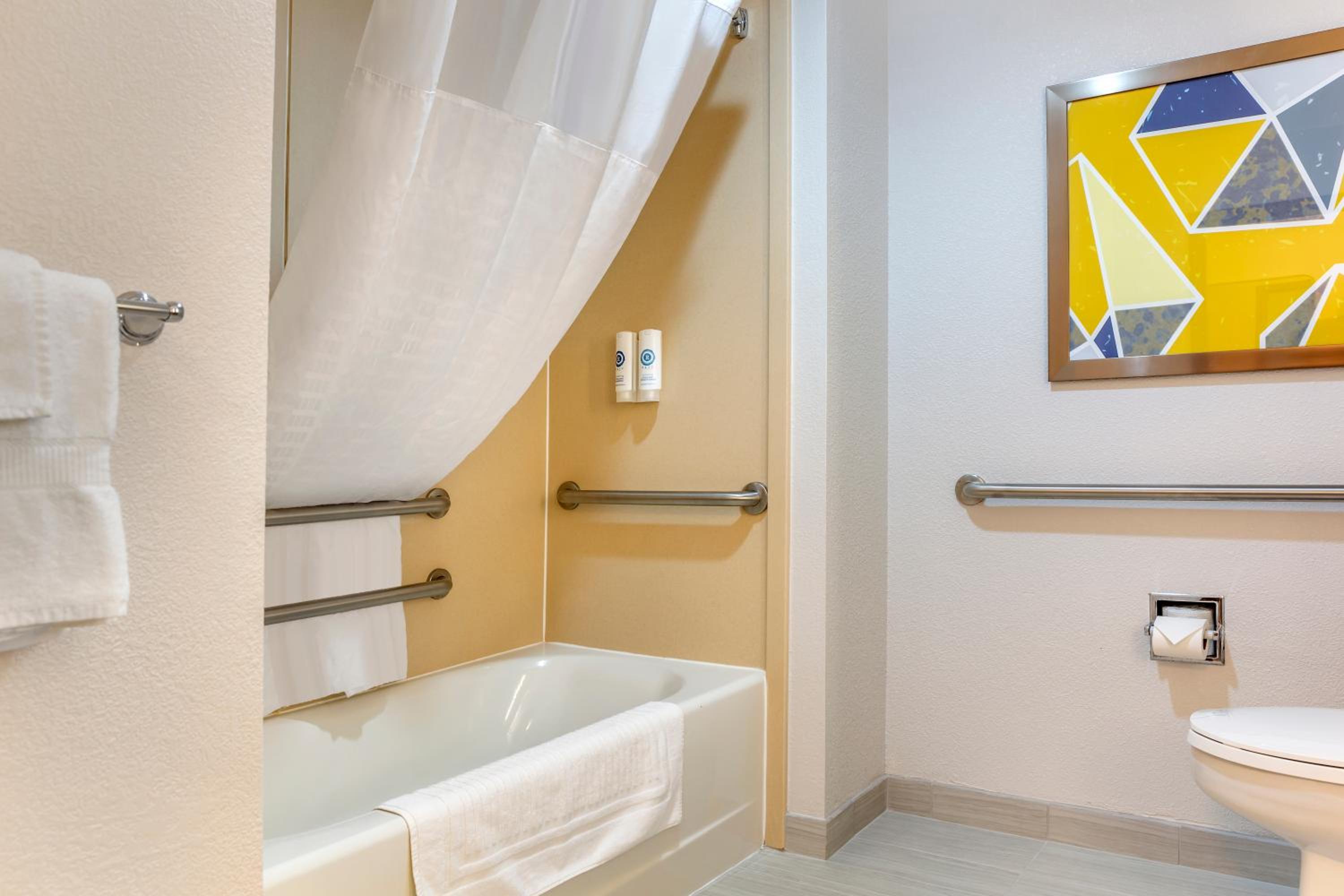 King Room - Disability Access/Non Smoking  - Photo 3
