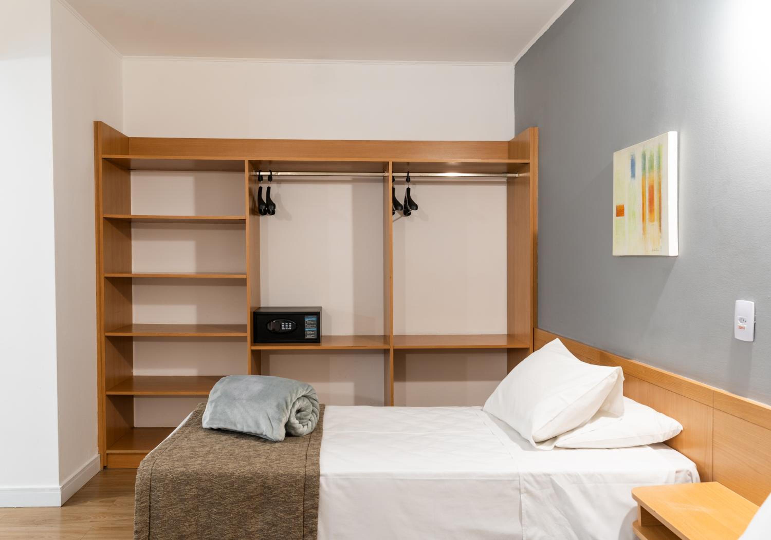 Superior Quadruple Room photo 2