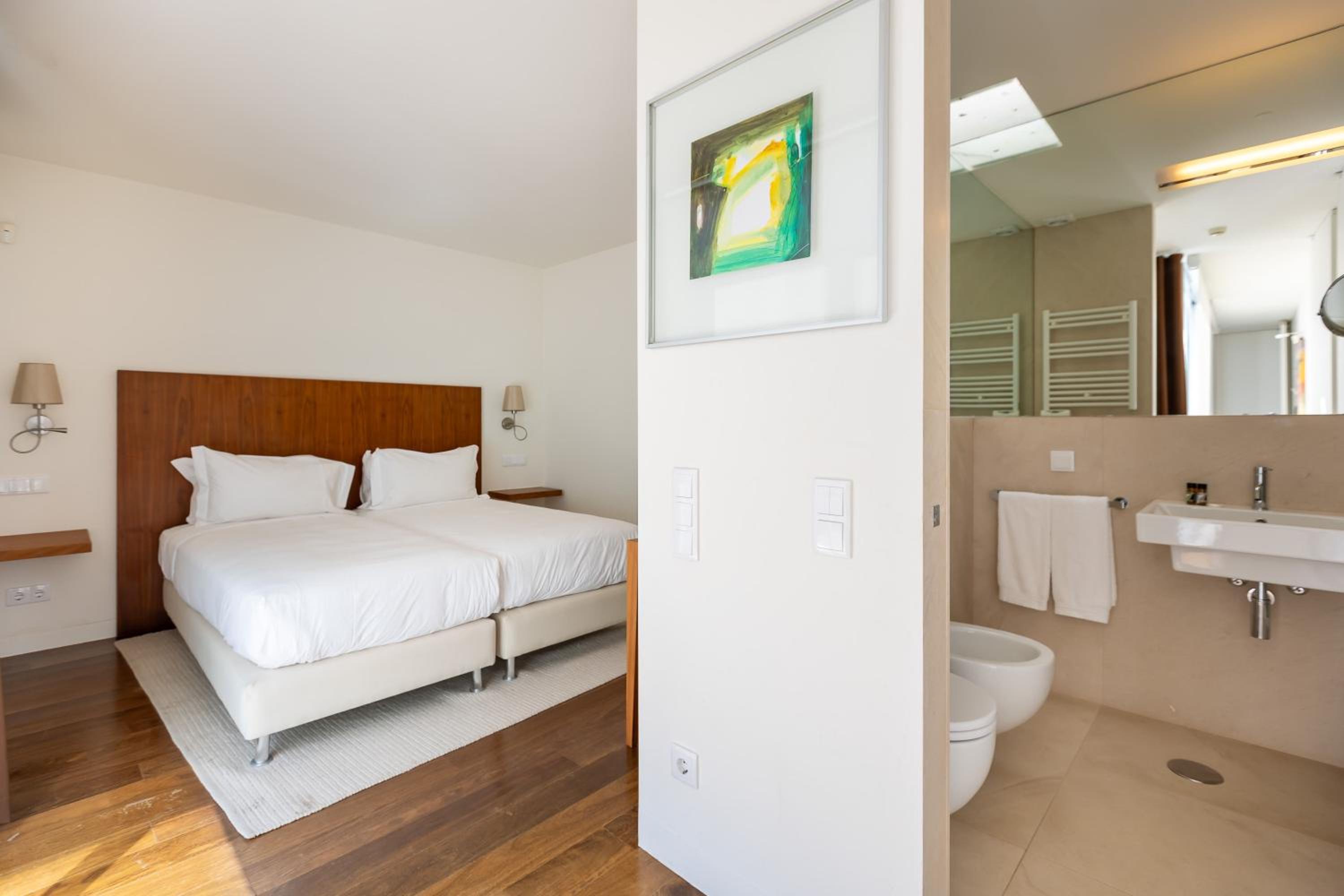 Superior Two-Bedroom Villa - Photo 11