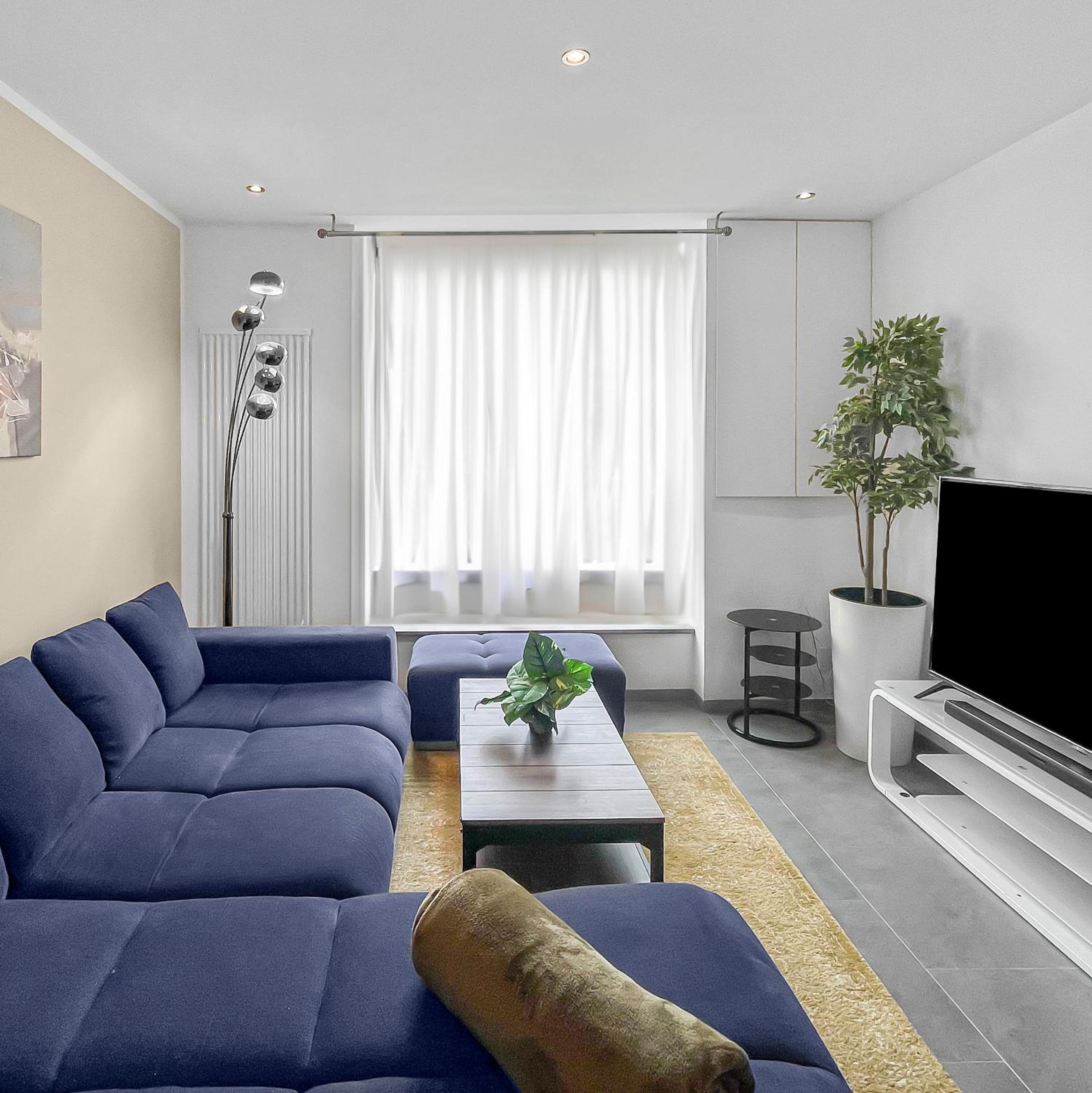 Villa photo 1