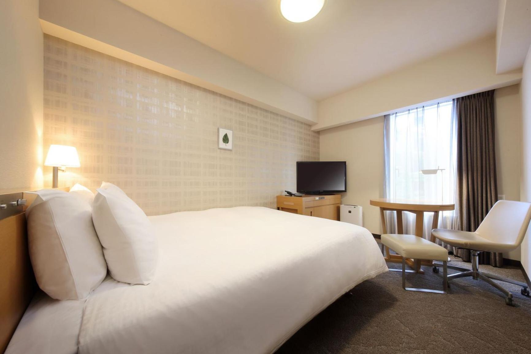 Double Room - Non-Smoking  - Photo 6