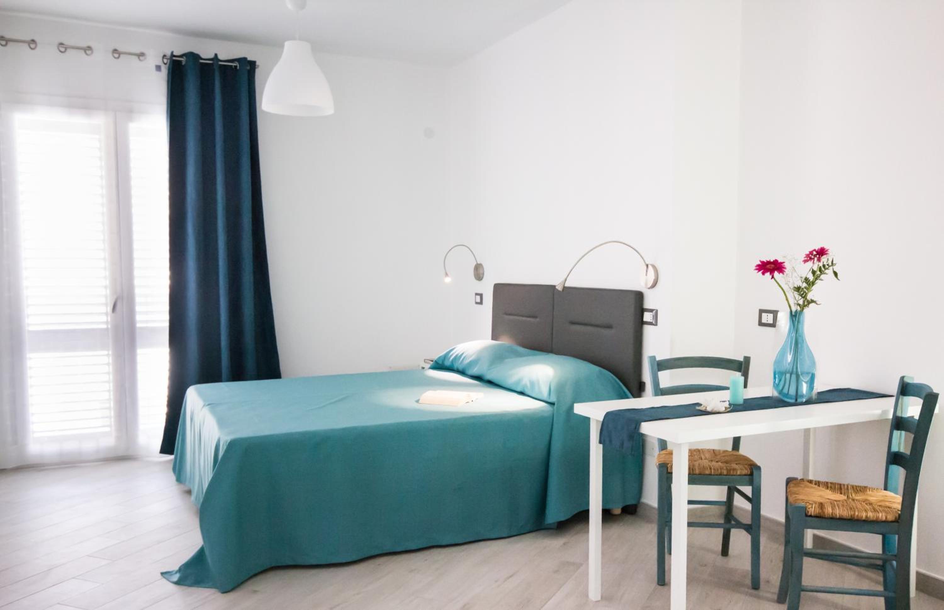 Superior Triple Room with Sea View photo 2