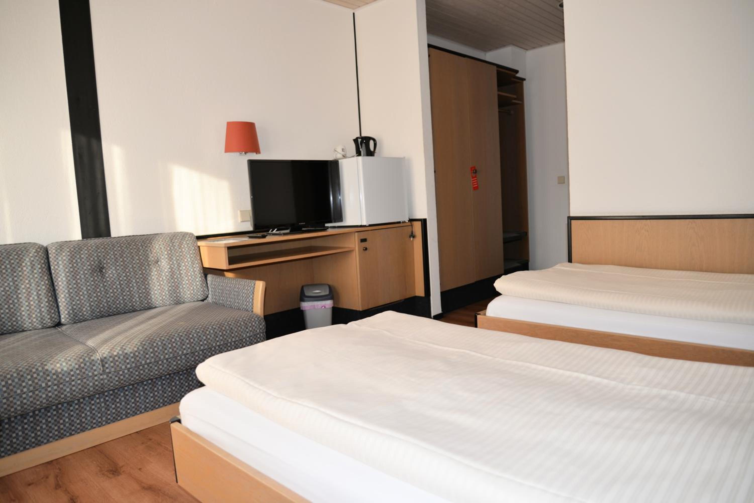 Standard Double Room - Photo 2