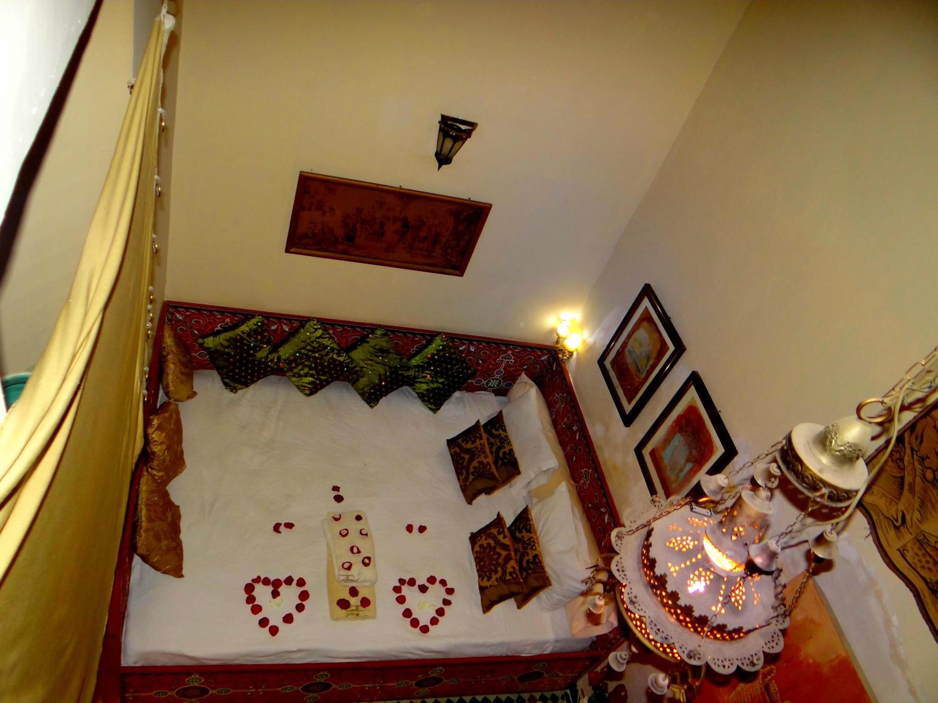 Deluxe Room - Photo 3
