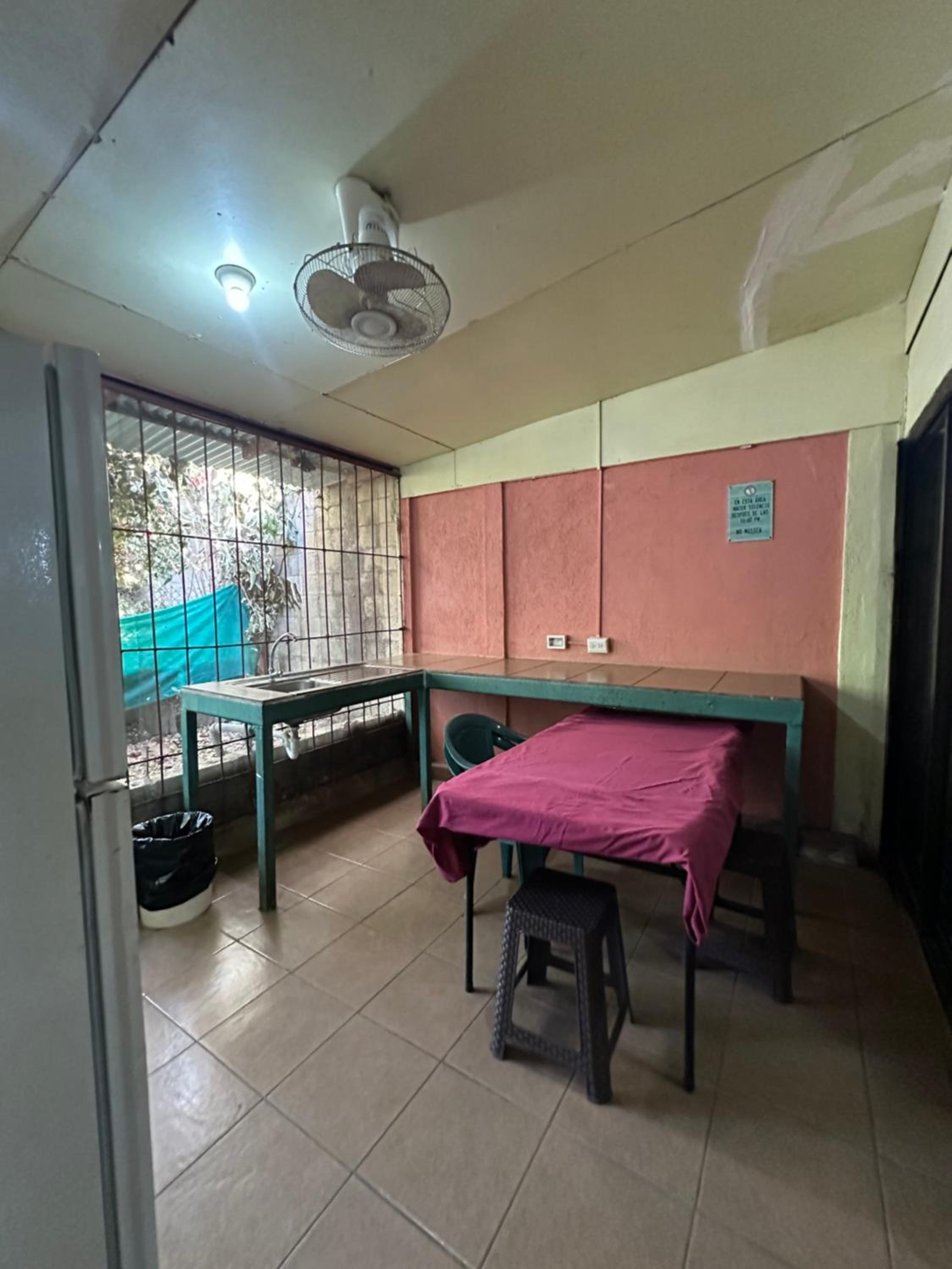 Bed in 6-Bed Mixed Dormitory Room photo 3