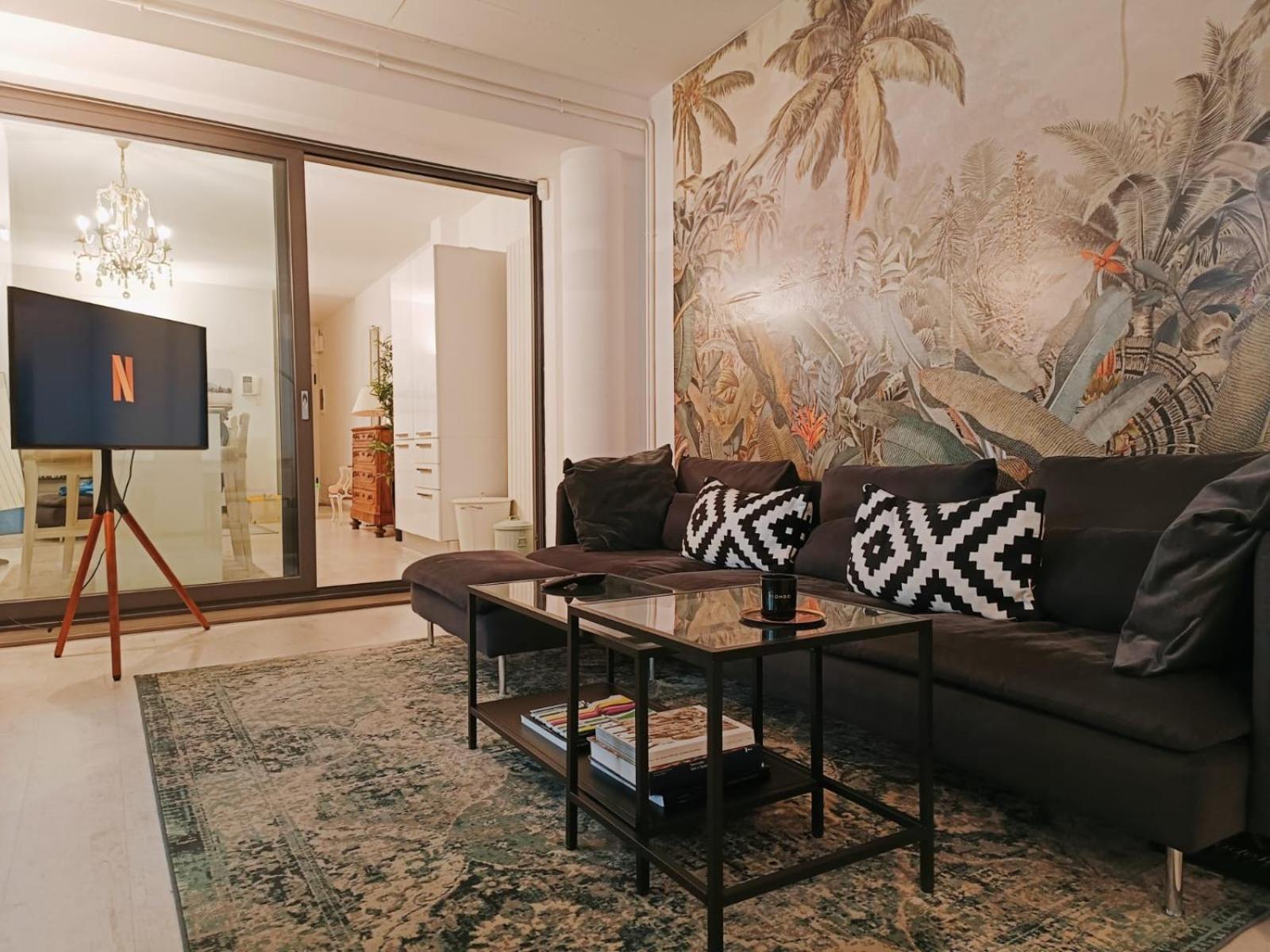 One-Bedroom Apartment with Terrace