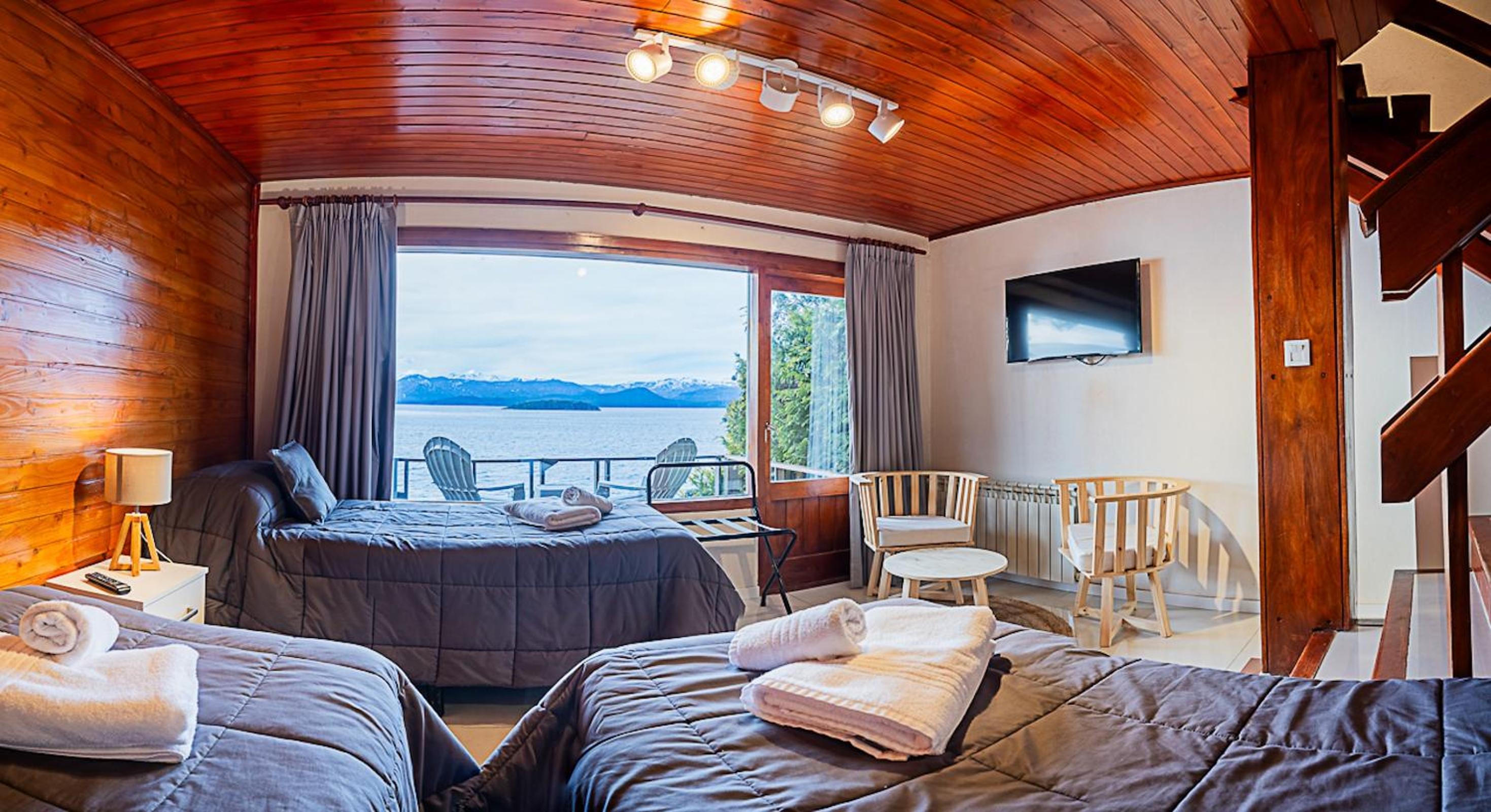 Apartment with Lake View photo 1
