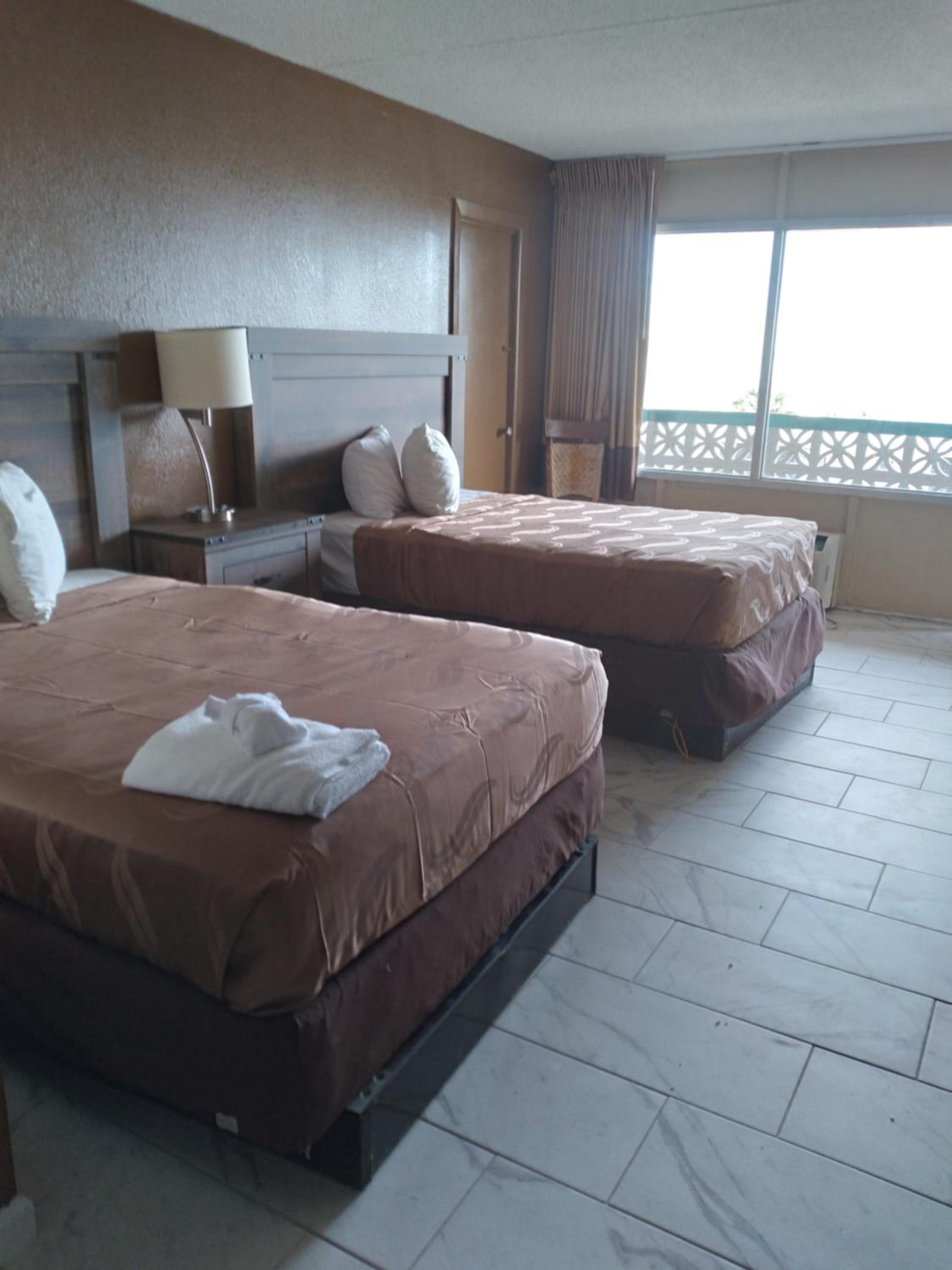 Double Room with Sea View - Photo 4