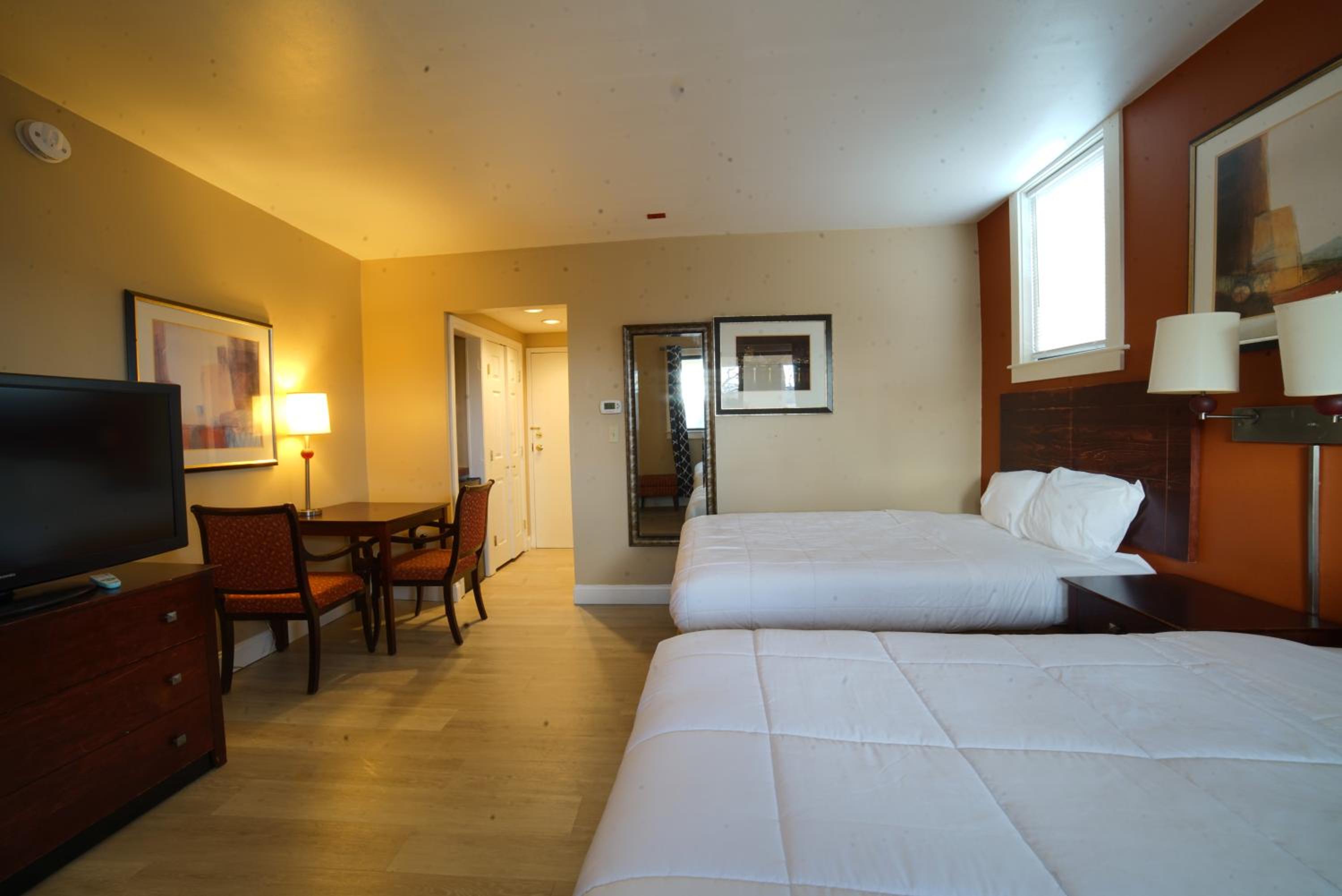 Standard Double Room with Two Double Beds - Photo 8