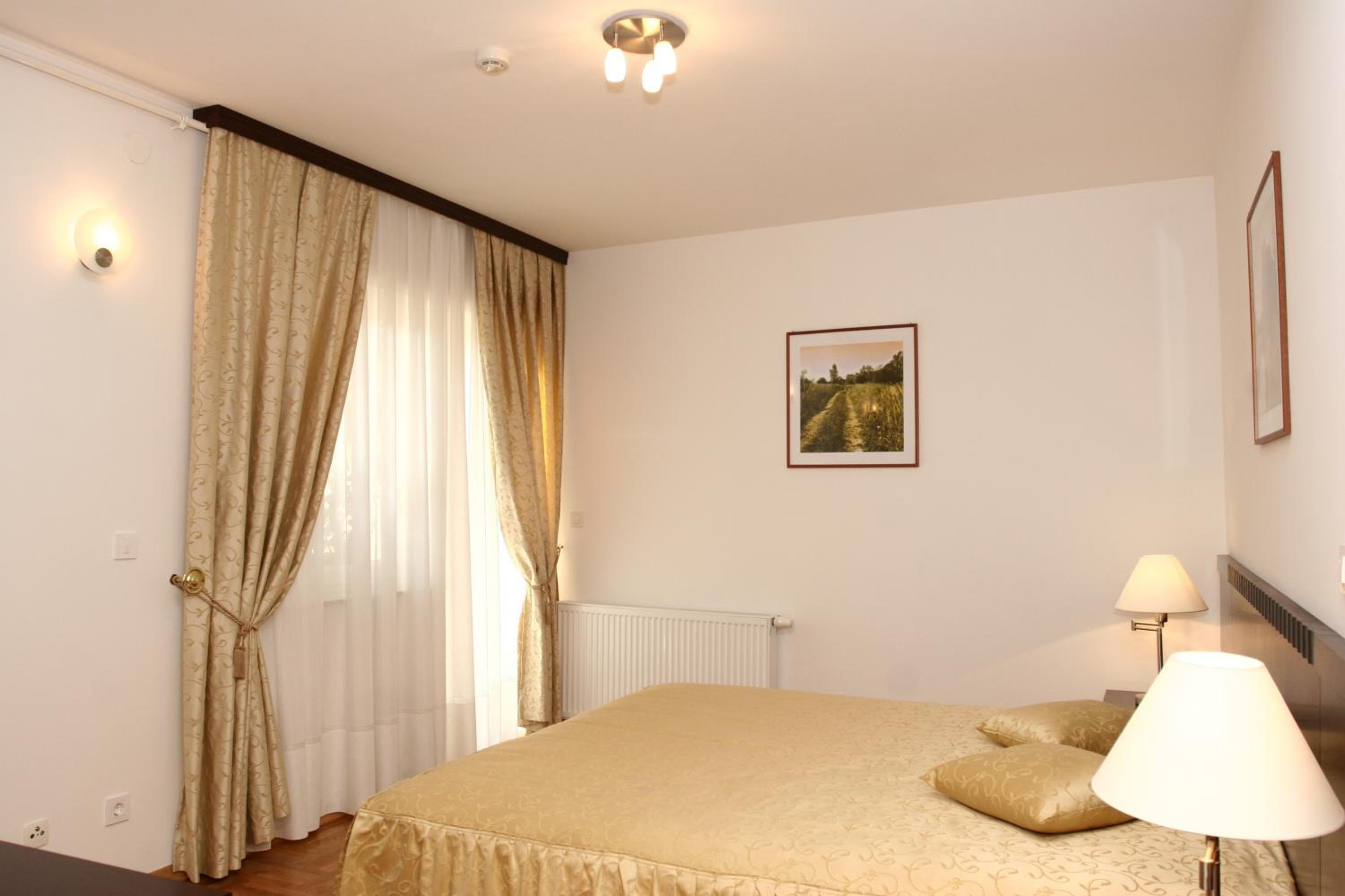 One-Bedroom Apartment (2 Adults) photo 1