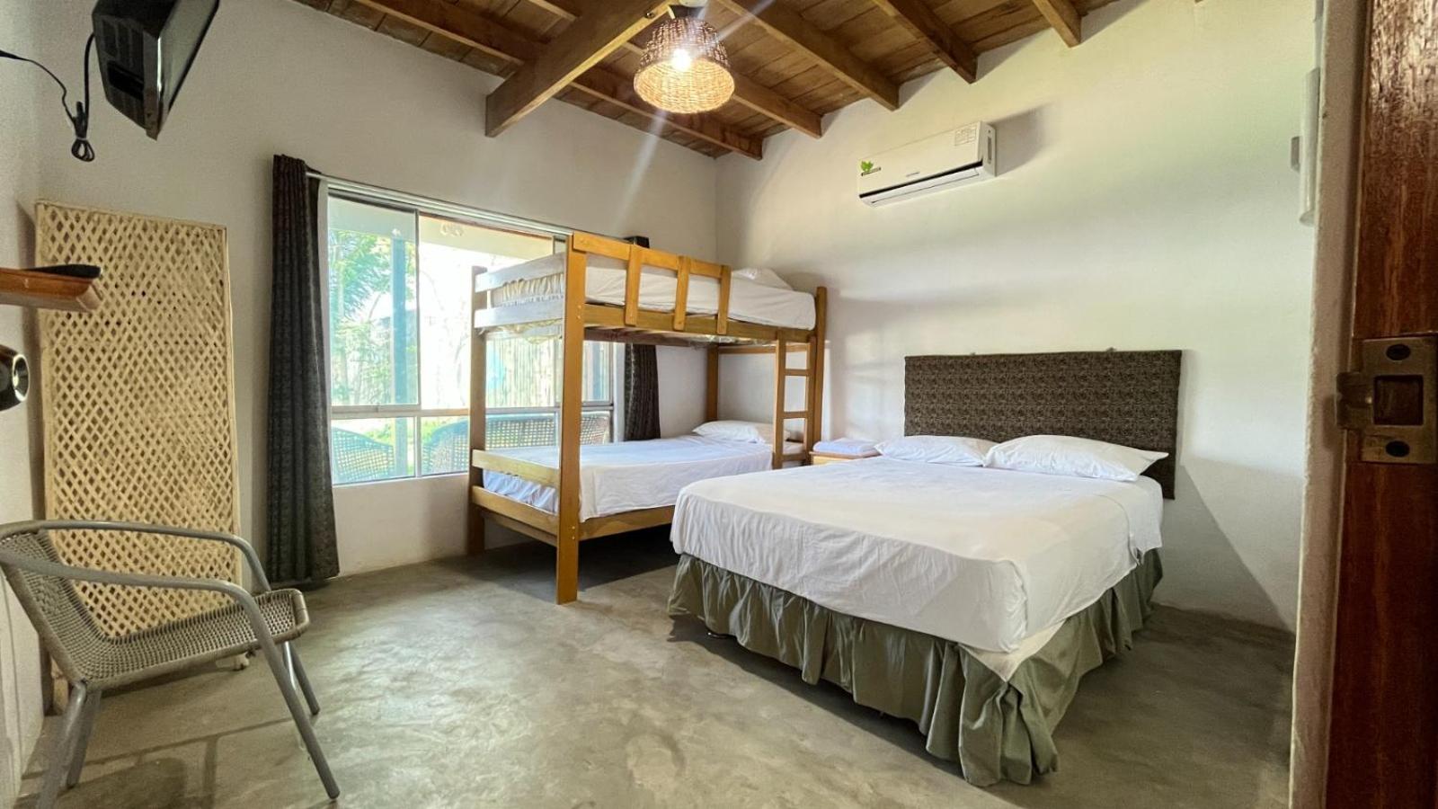 Triple Room photo 2