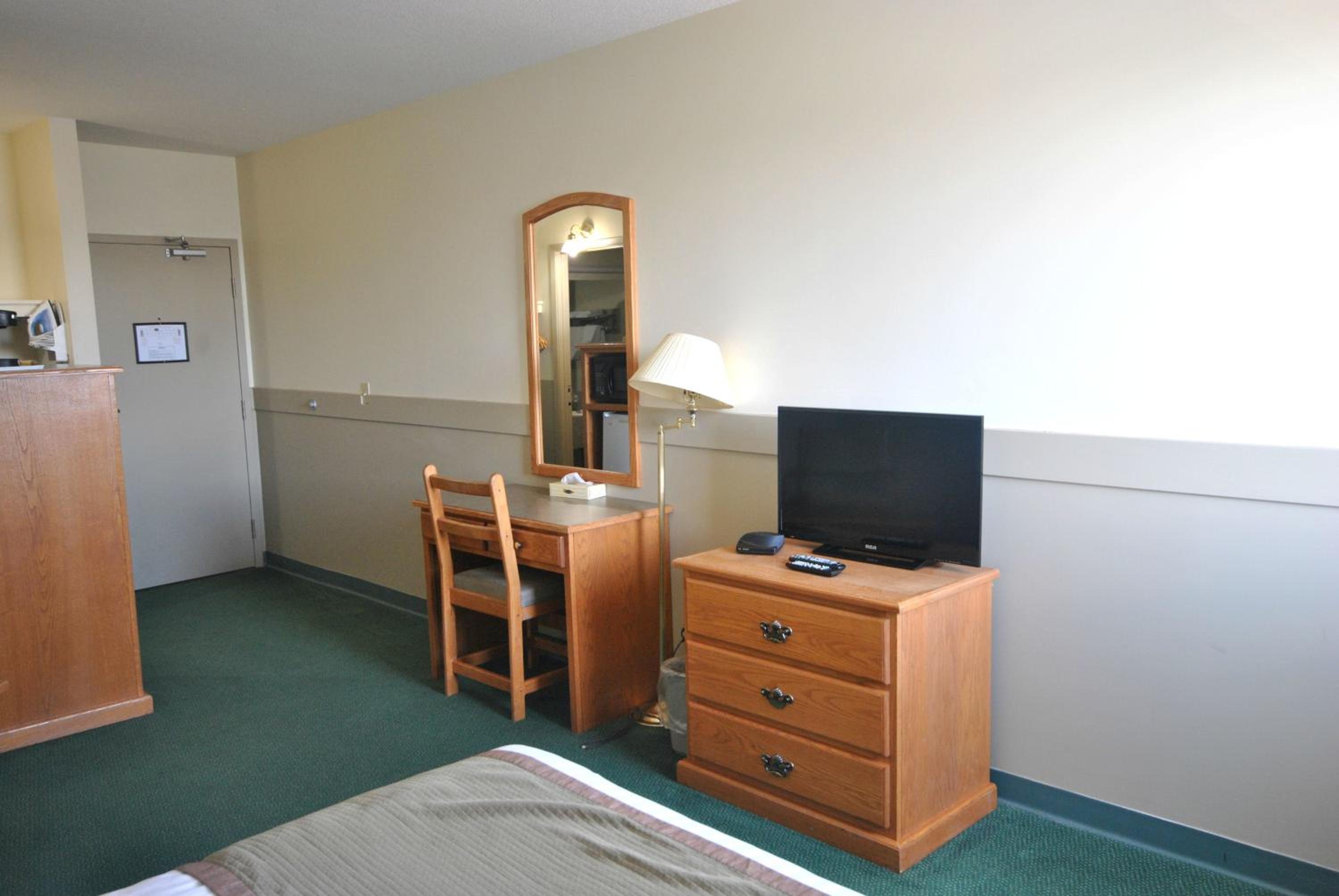 Standard Queen Room photo 3