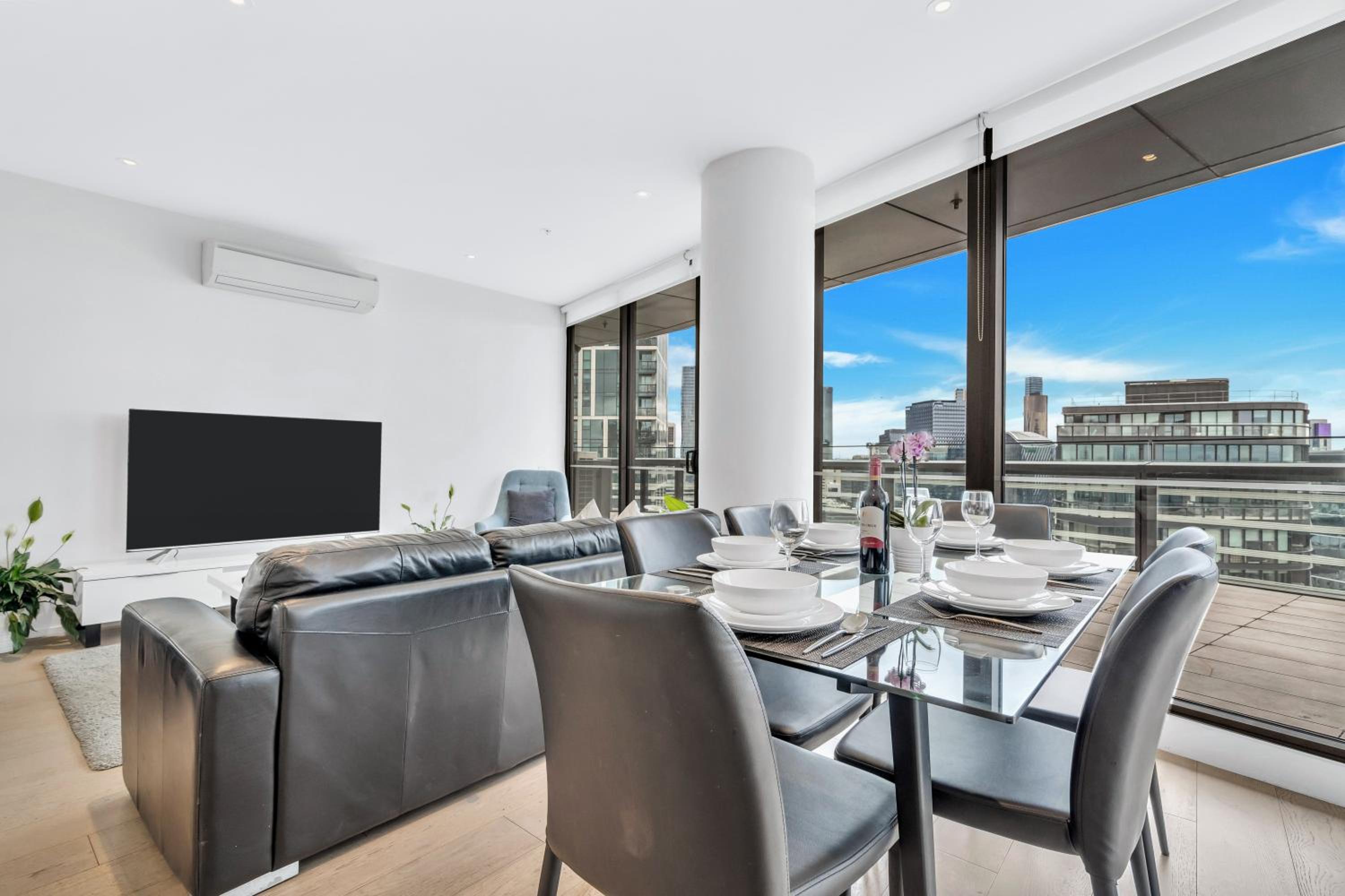 Platinum Sub Penthouse Collection - Photo 17