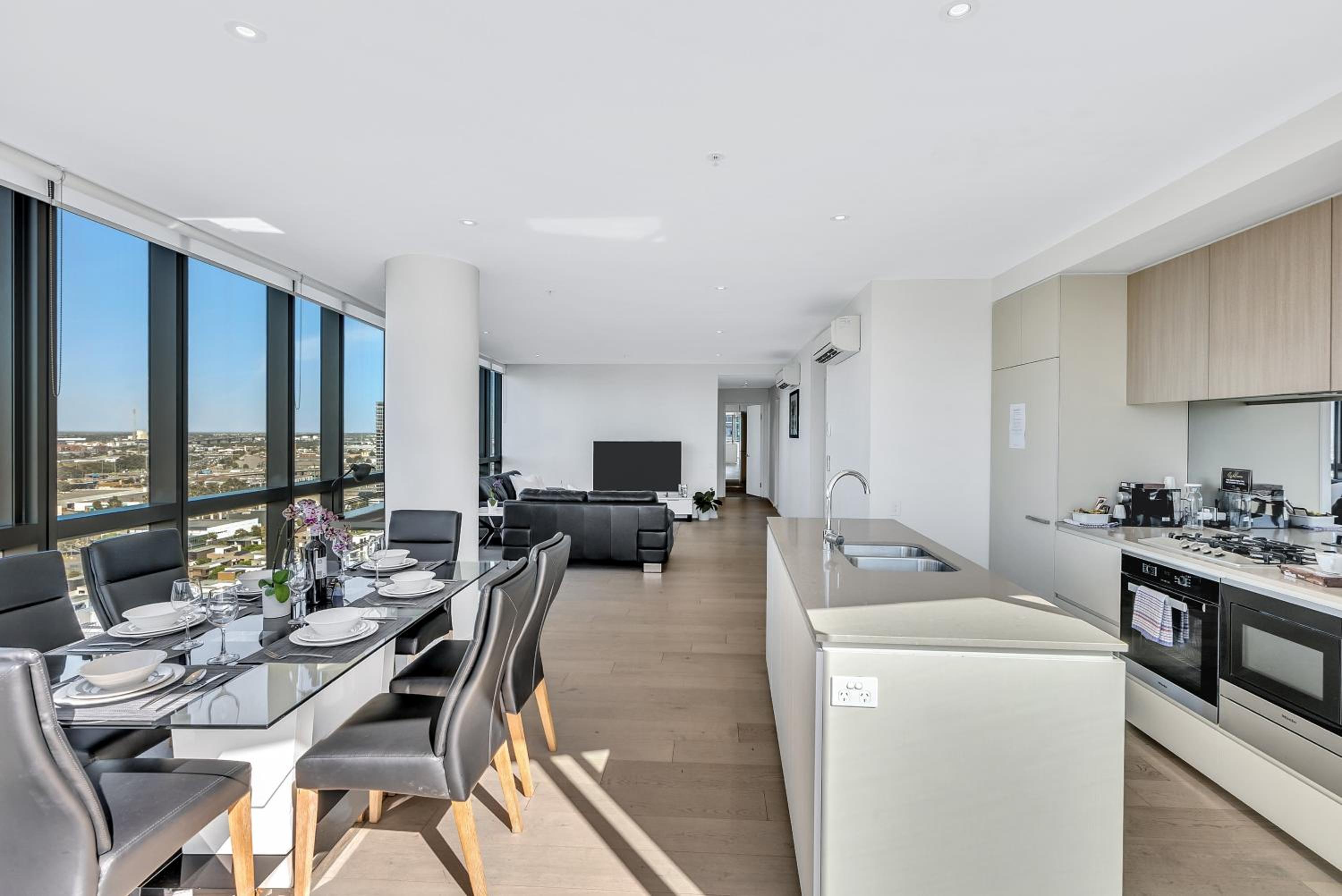 Platinum Sub Penthouse Collection - Photo 5