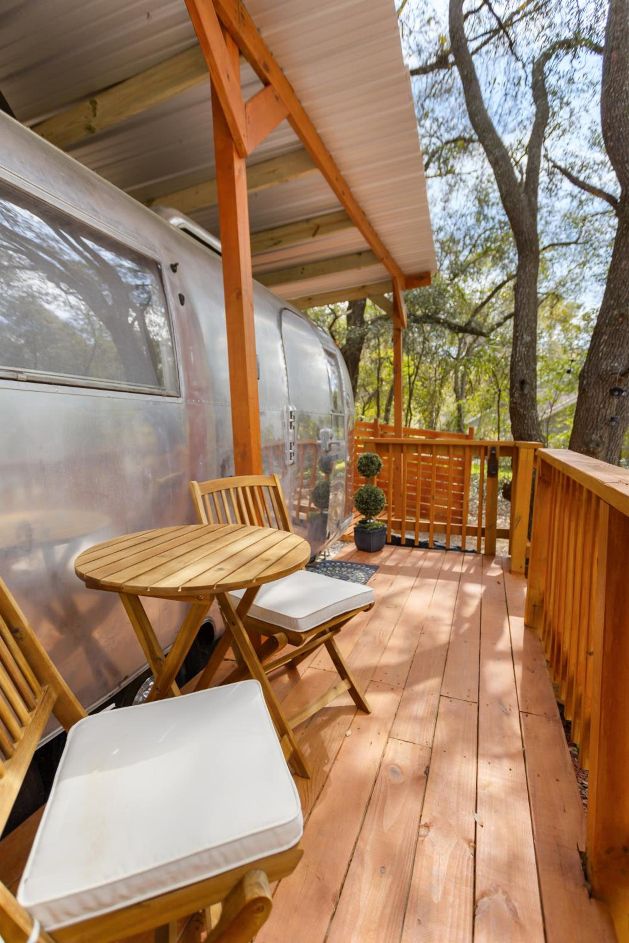 Bungalow - Water Front  photo 3