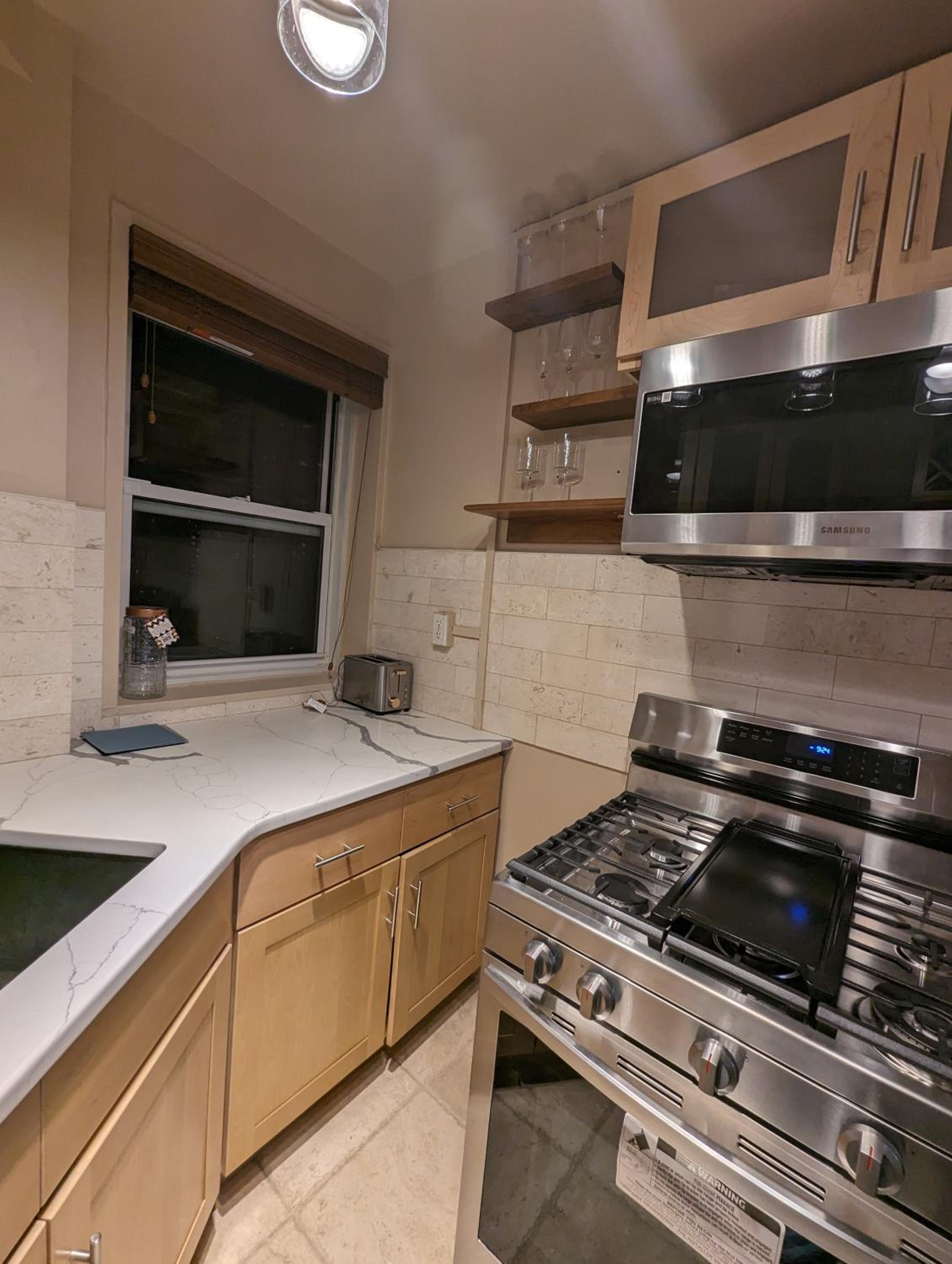 Apartment photo 2