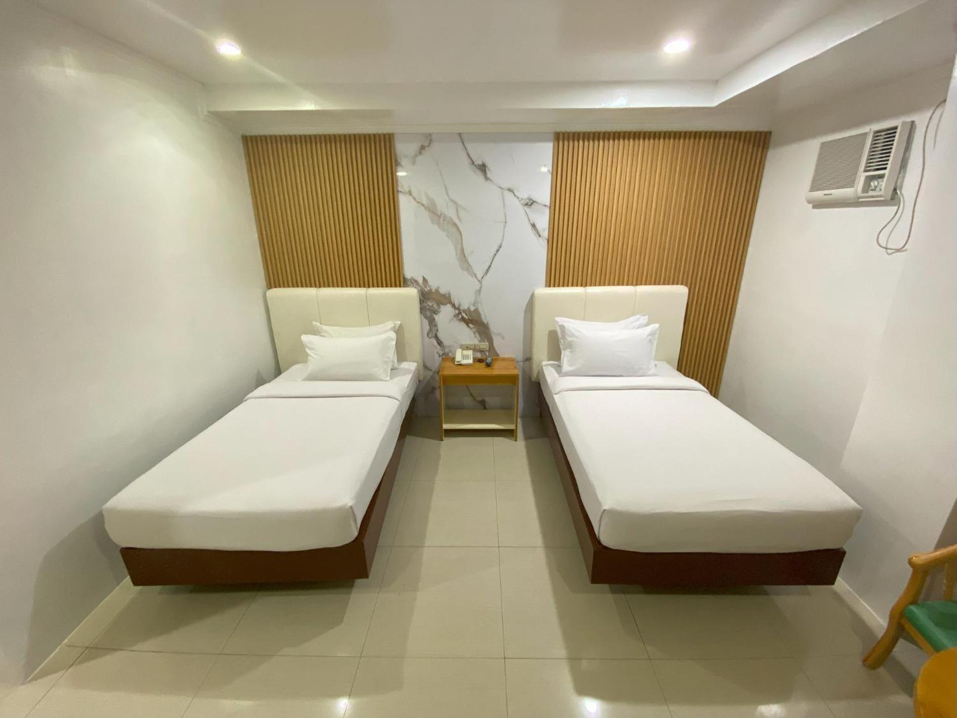 Deluxe Double or Twin Room