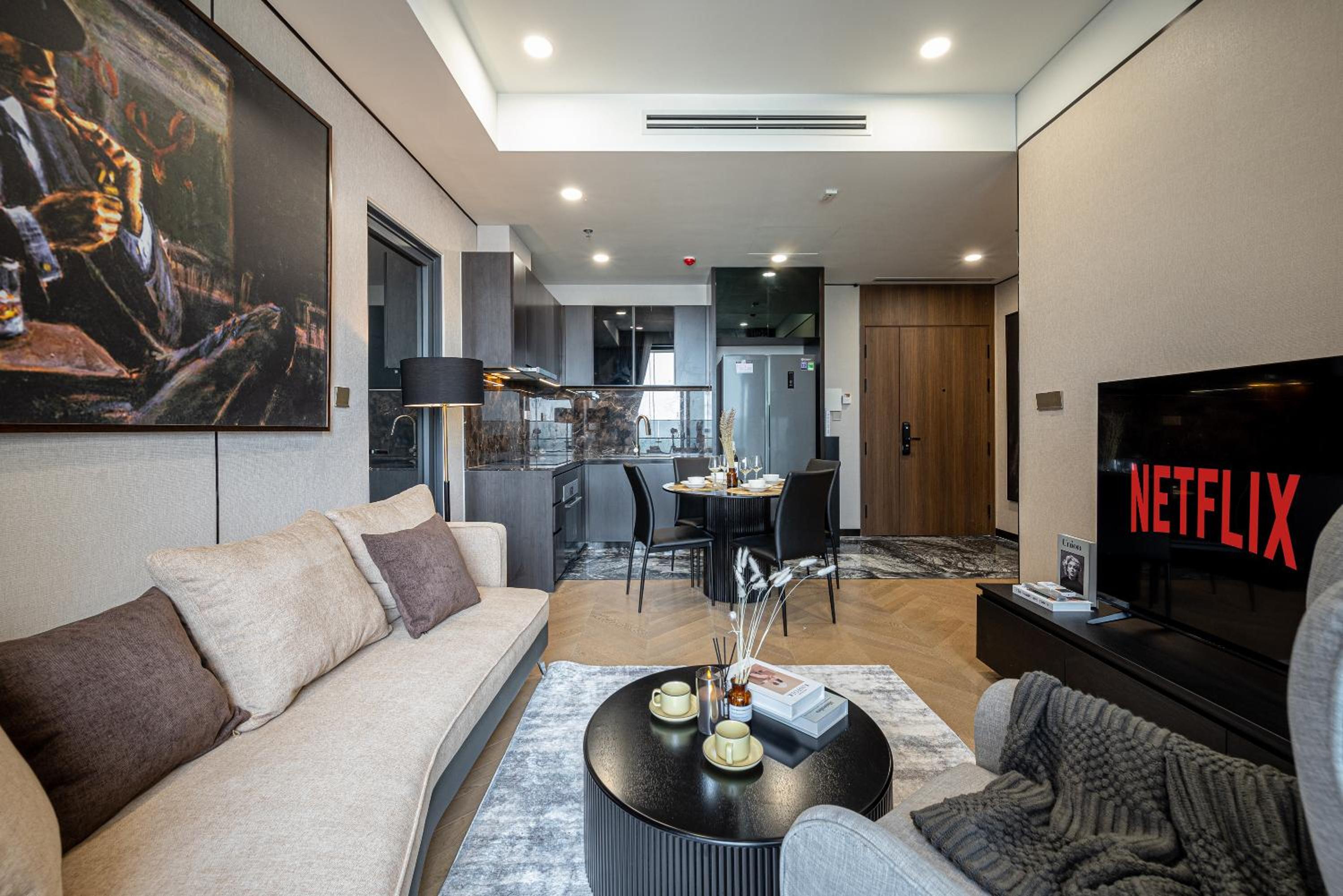 Apartment with Lake View photo 3