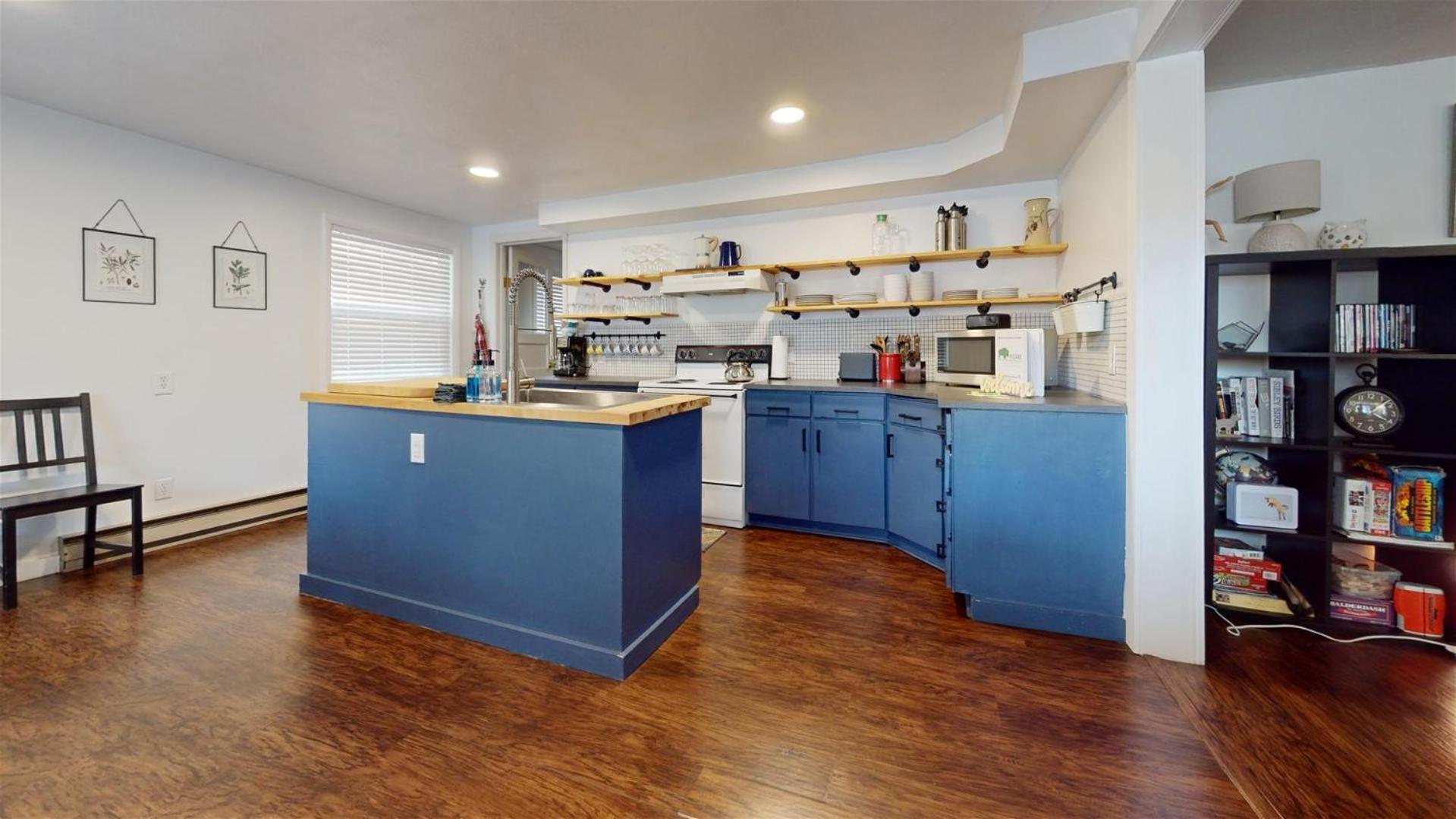 Three-Bedroom Vacation Home  photo 2