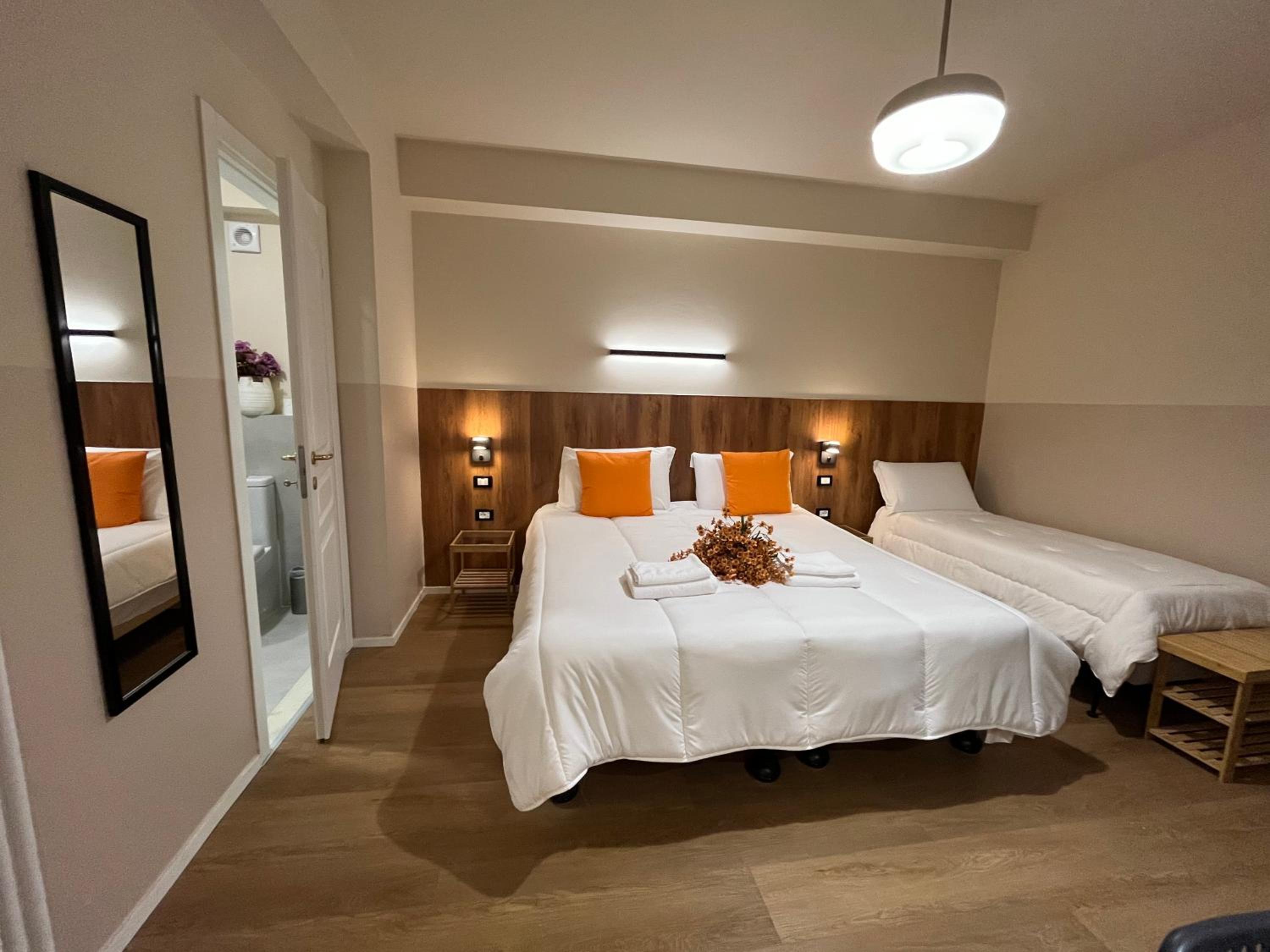 Triple Room with Private Bathroom photo 2