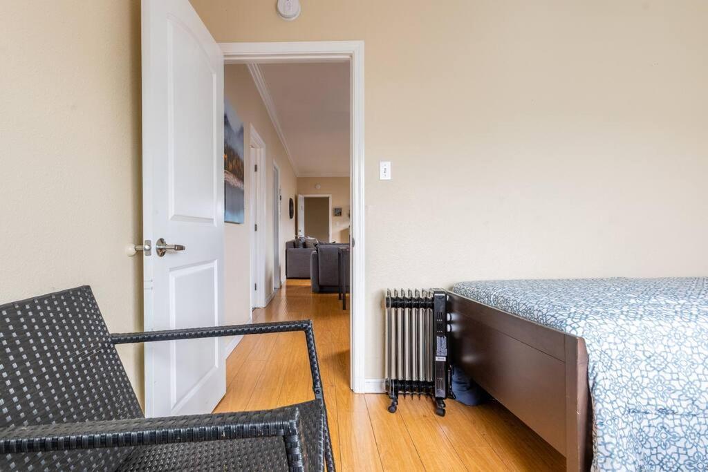 Two-Bedroom Apartment photo 2