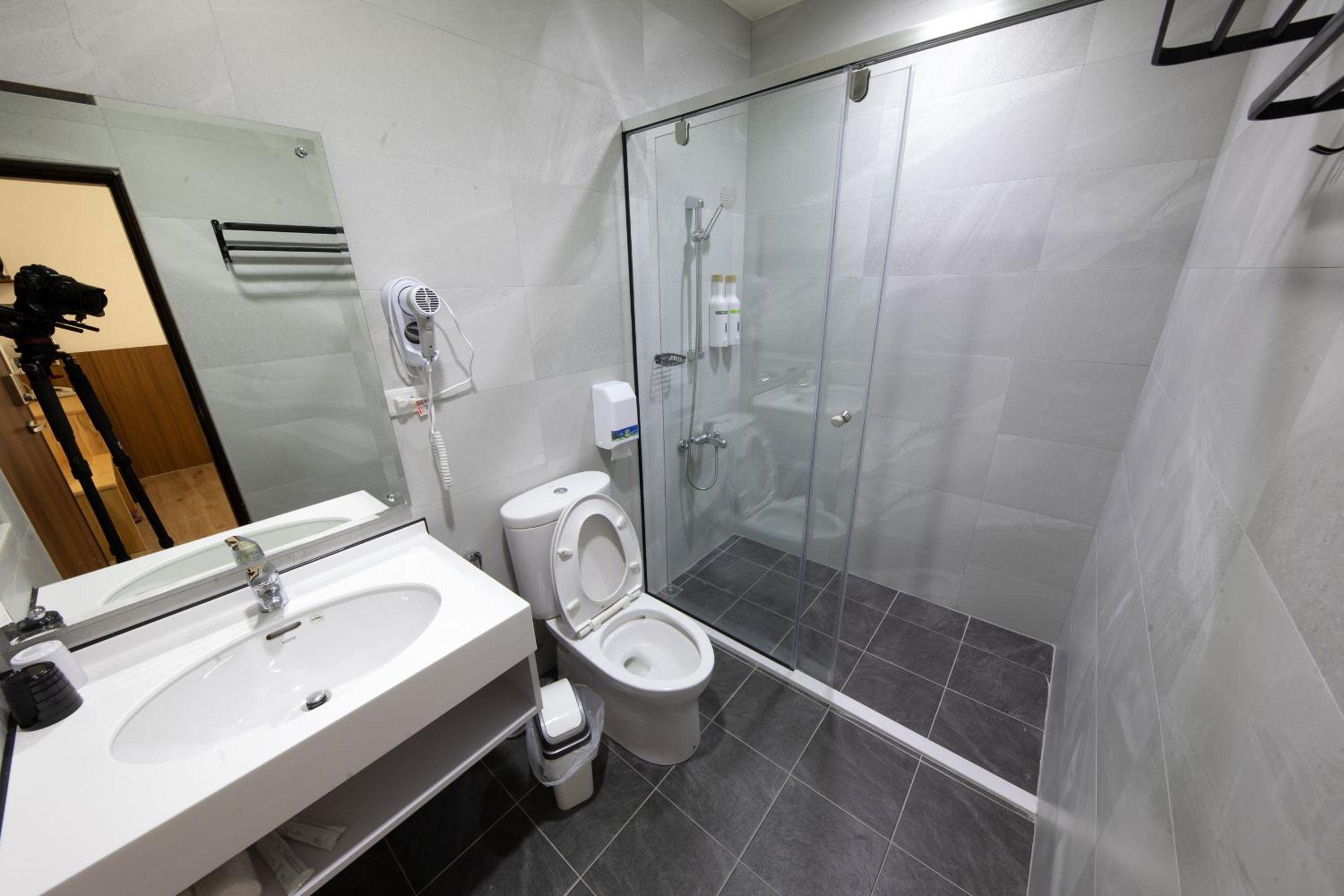 Double Room with Private Bathroom photo 3