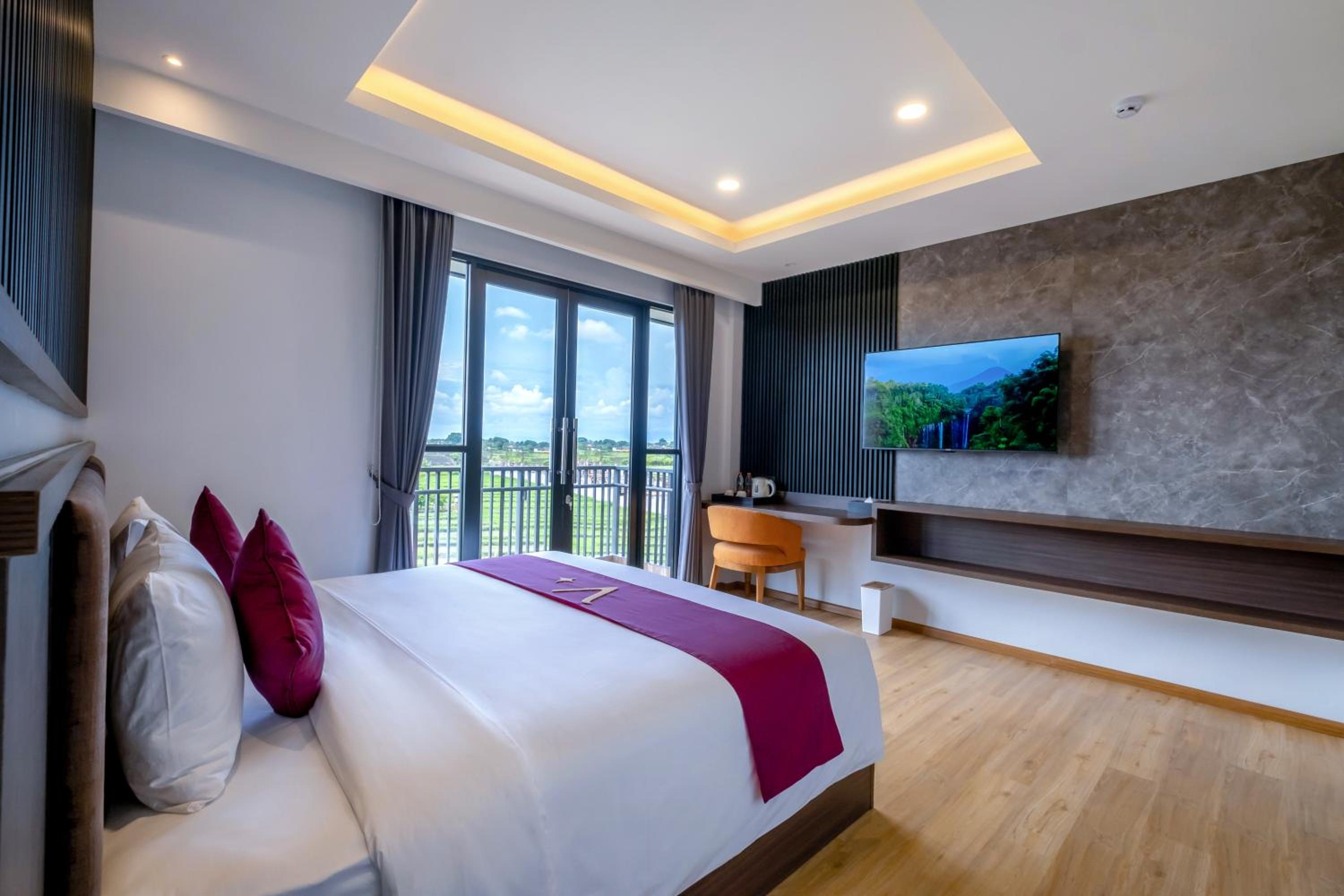 King Suite with Ricefield View photo 1
