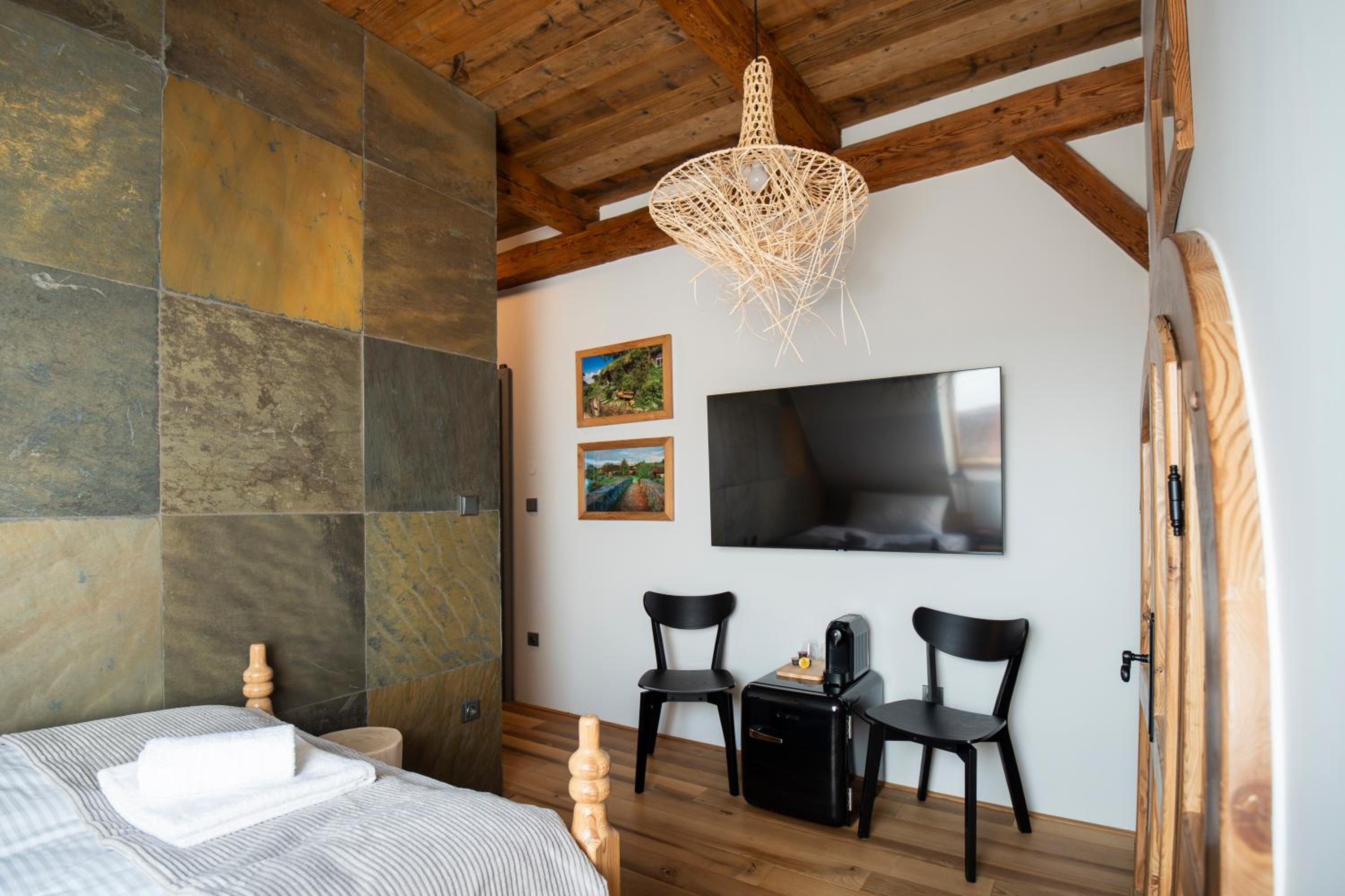Single Room photo 2