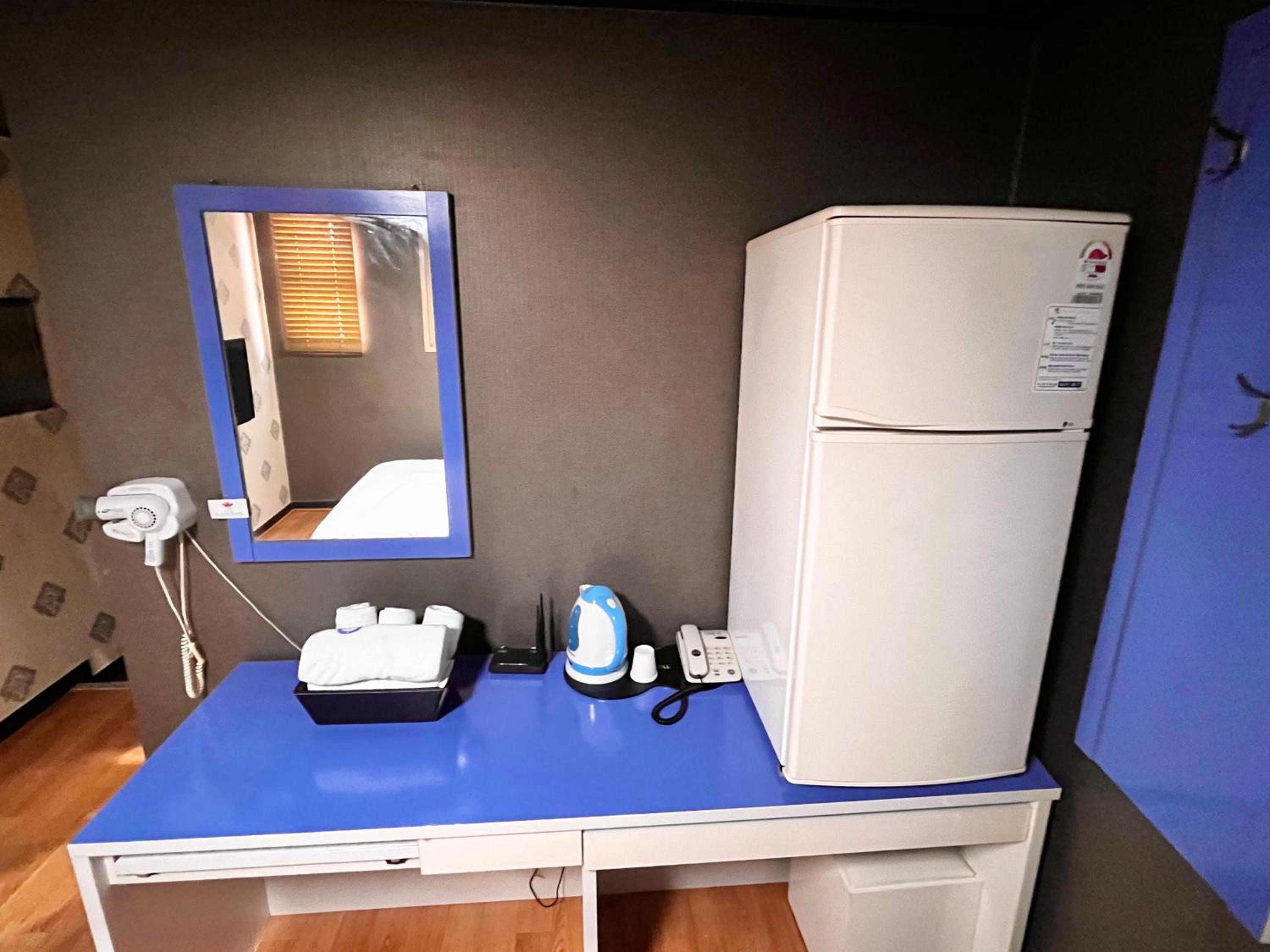 Double Room - Private Bathroom - Photo 4