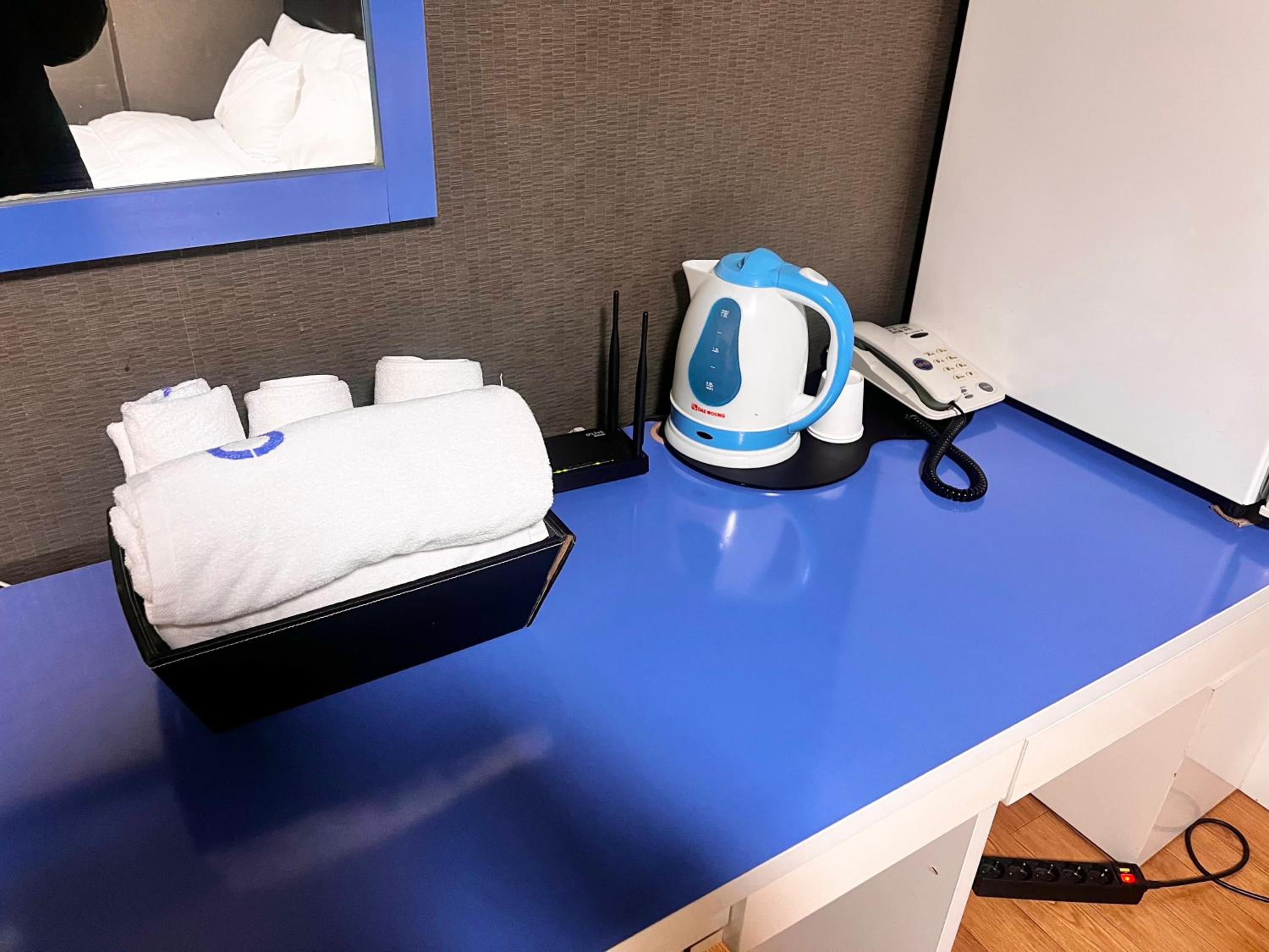 Double Room - Private Bathroom - Photo 2