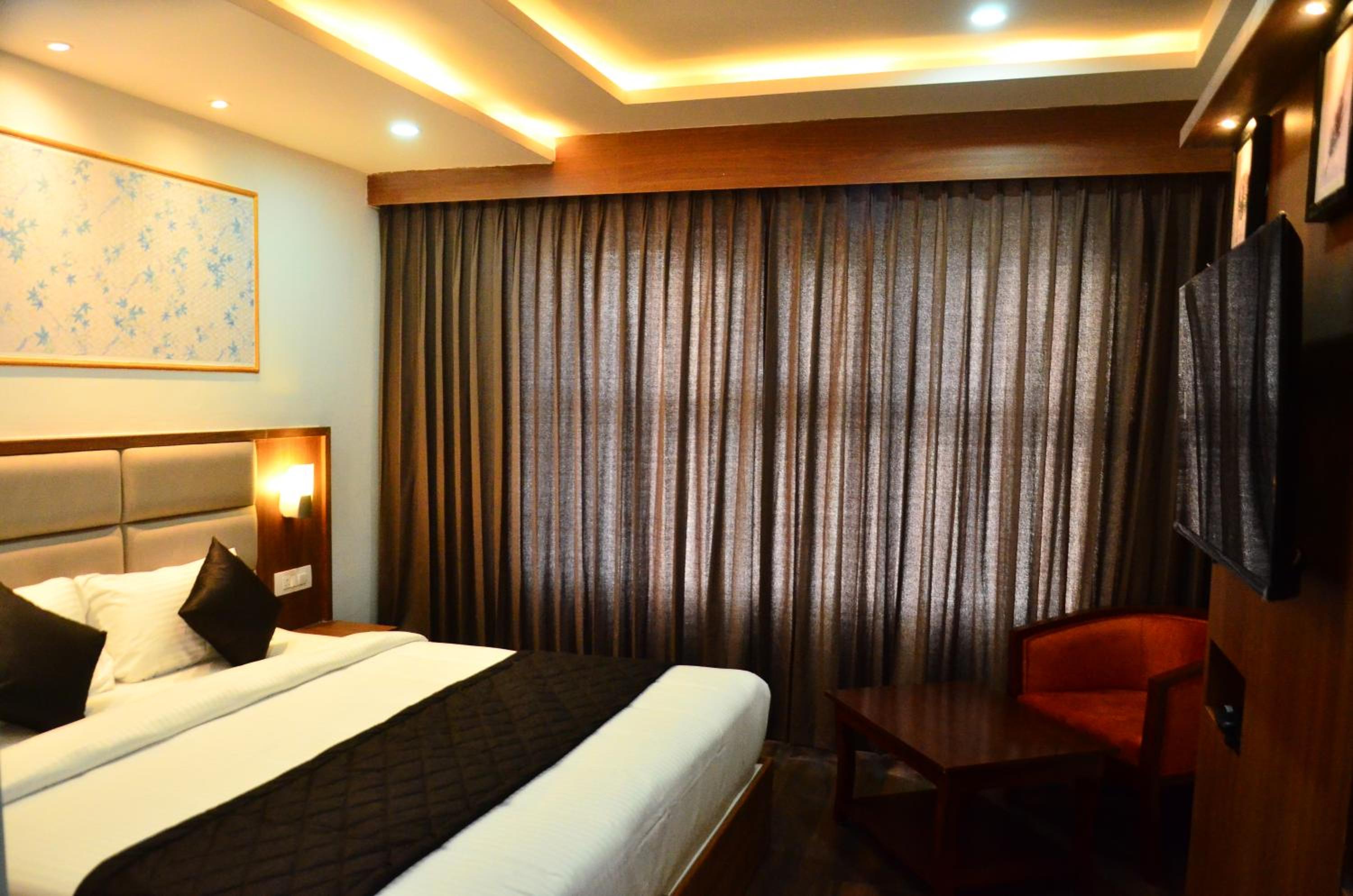 Deluxe Room - Photo 4