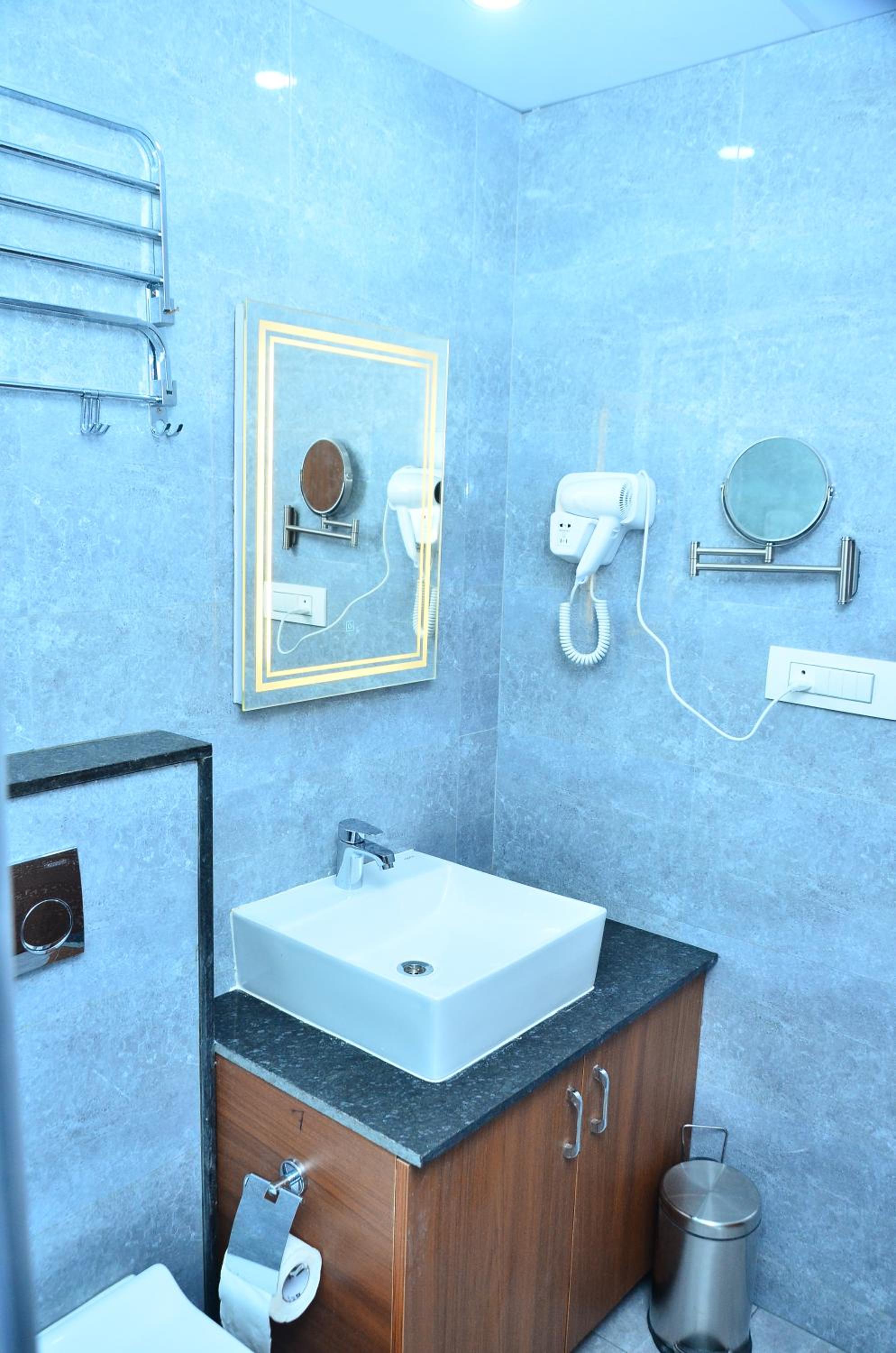 Deluxe Room - Photo 2