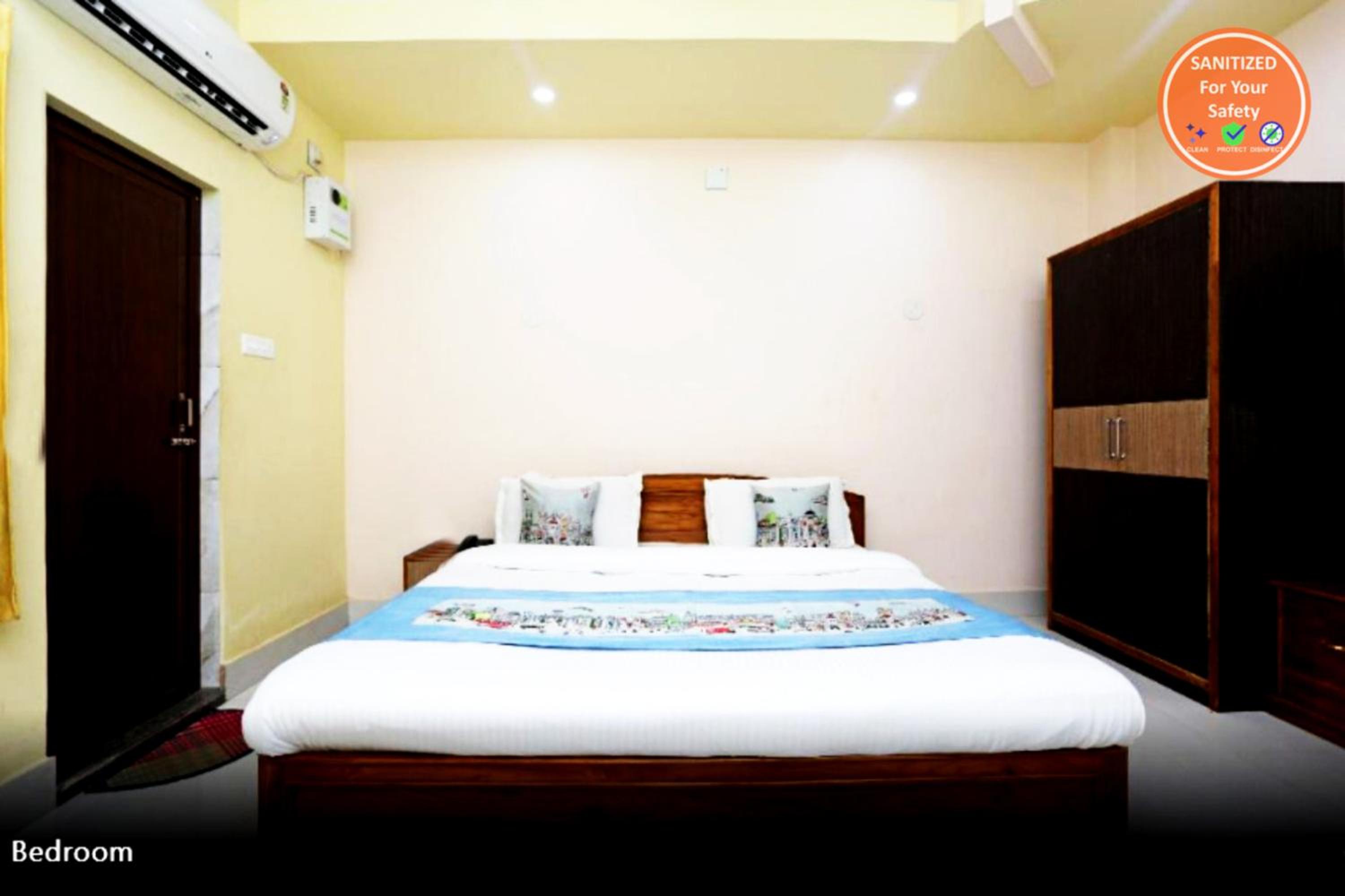 Deluxe Double Room With Extra Bed