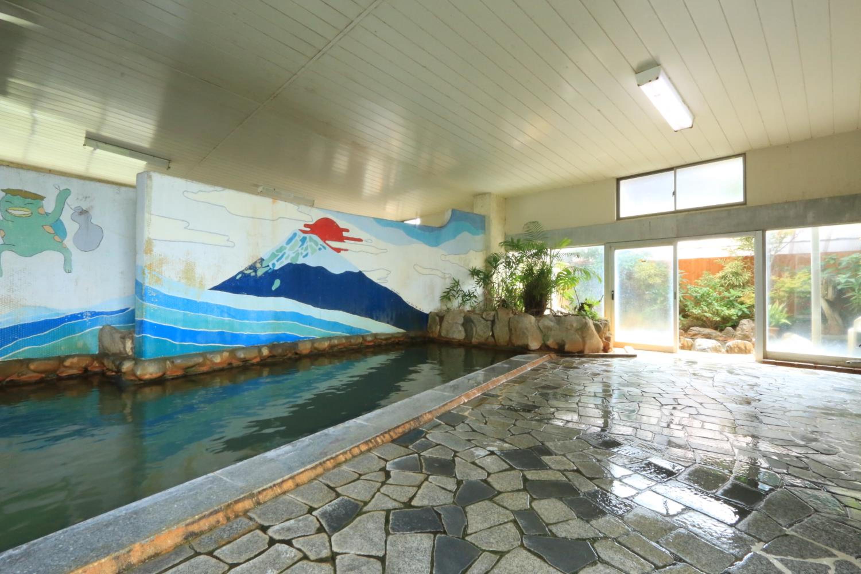 Japanese-Style Quadruple Room photo 3