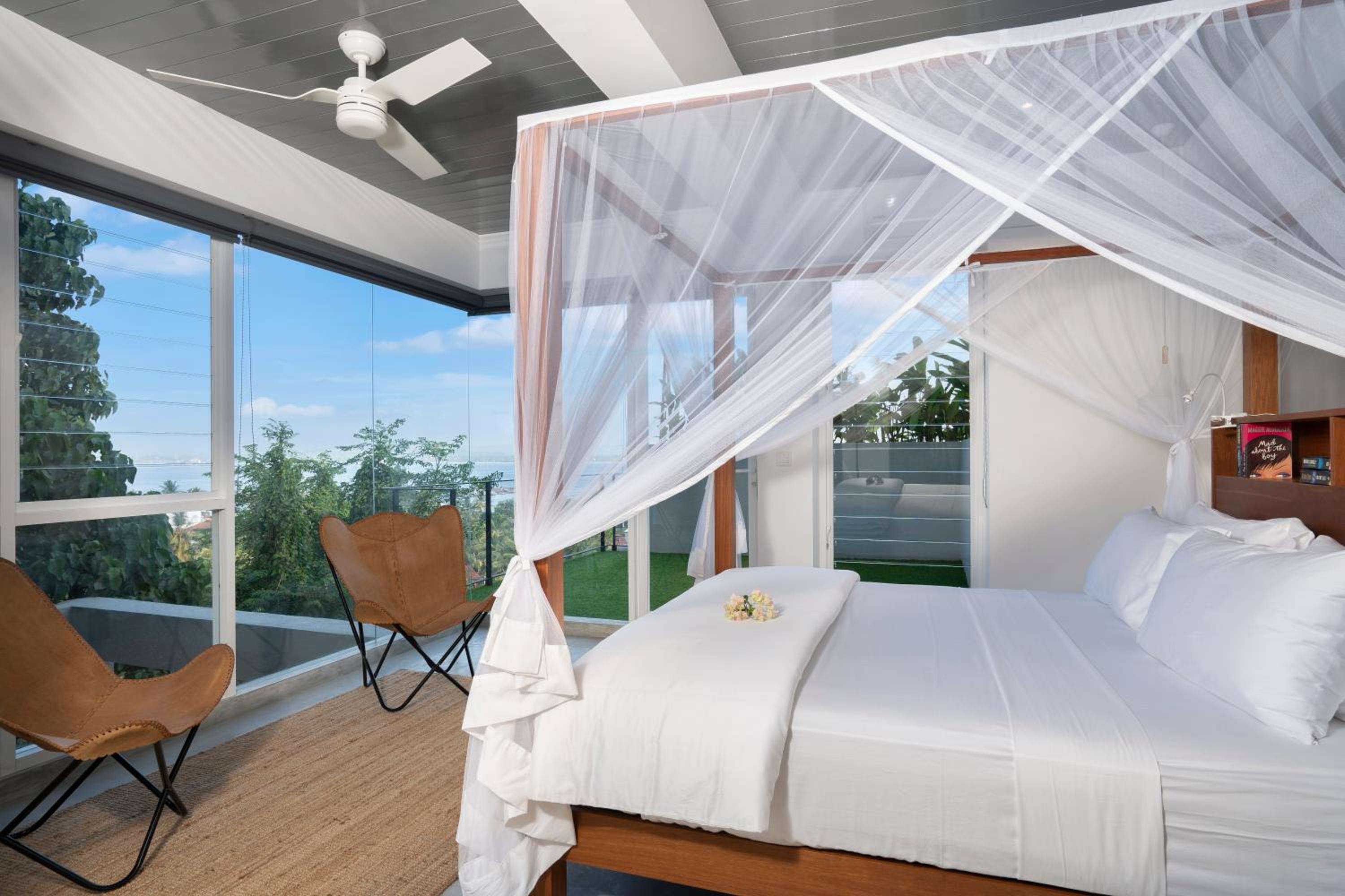 Habitación Doble Deluxe con Balcón y Vista al Mar