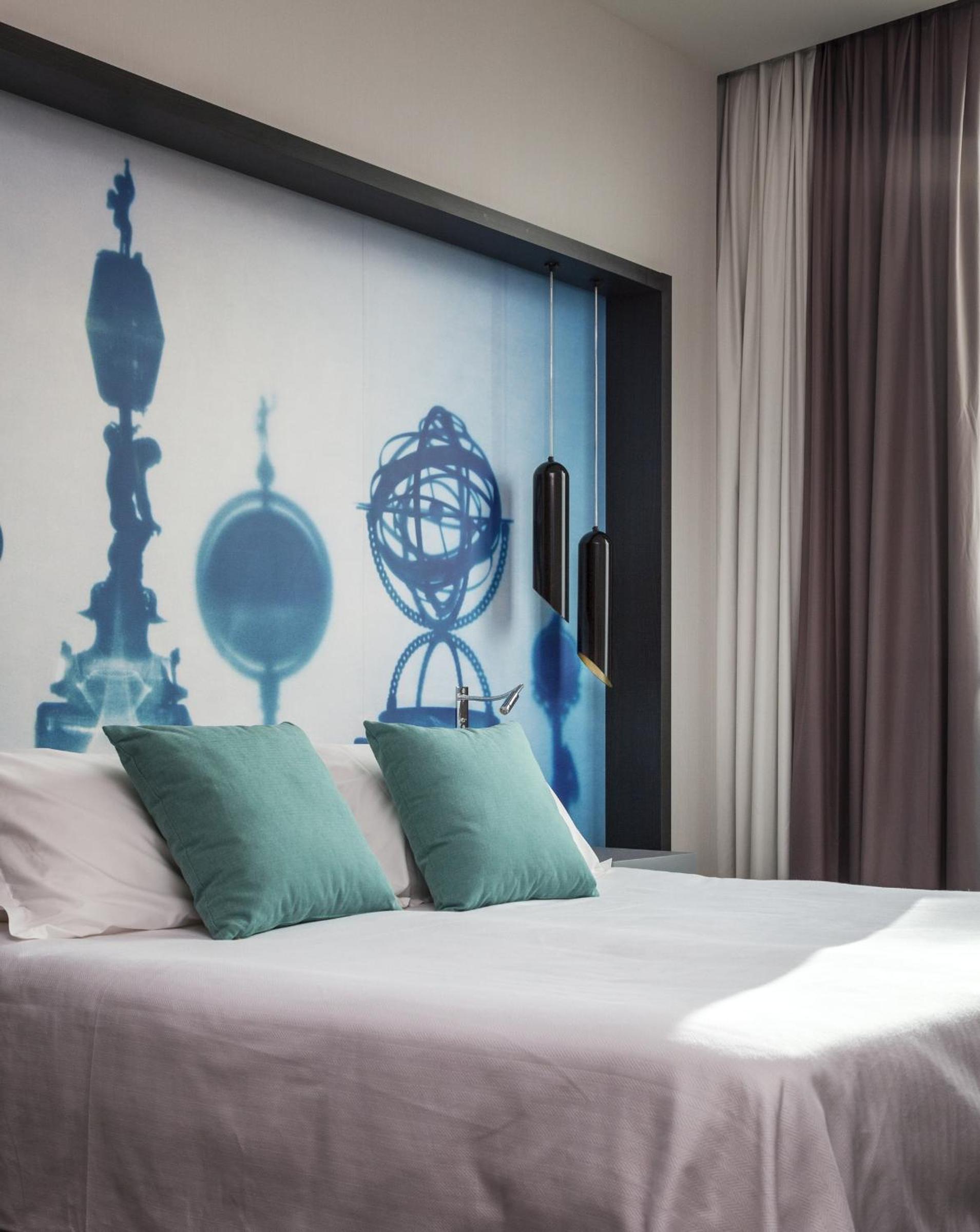 Deluxe Suite - Photo 1