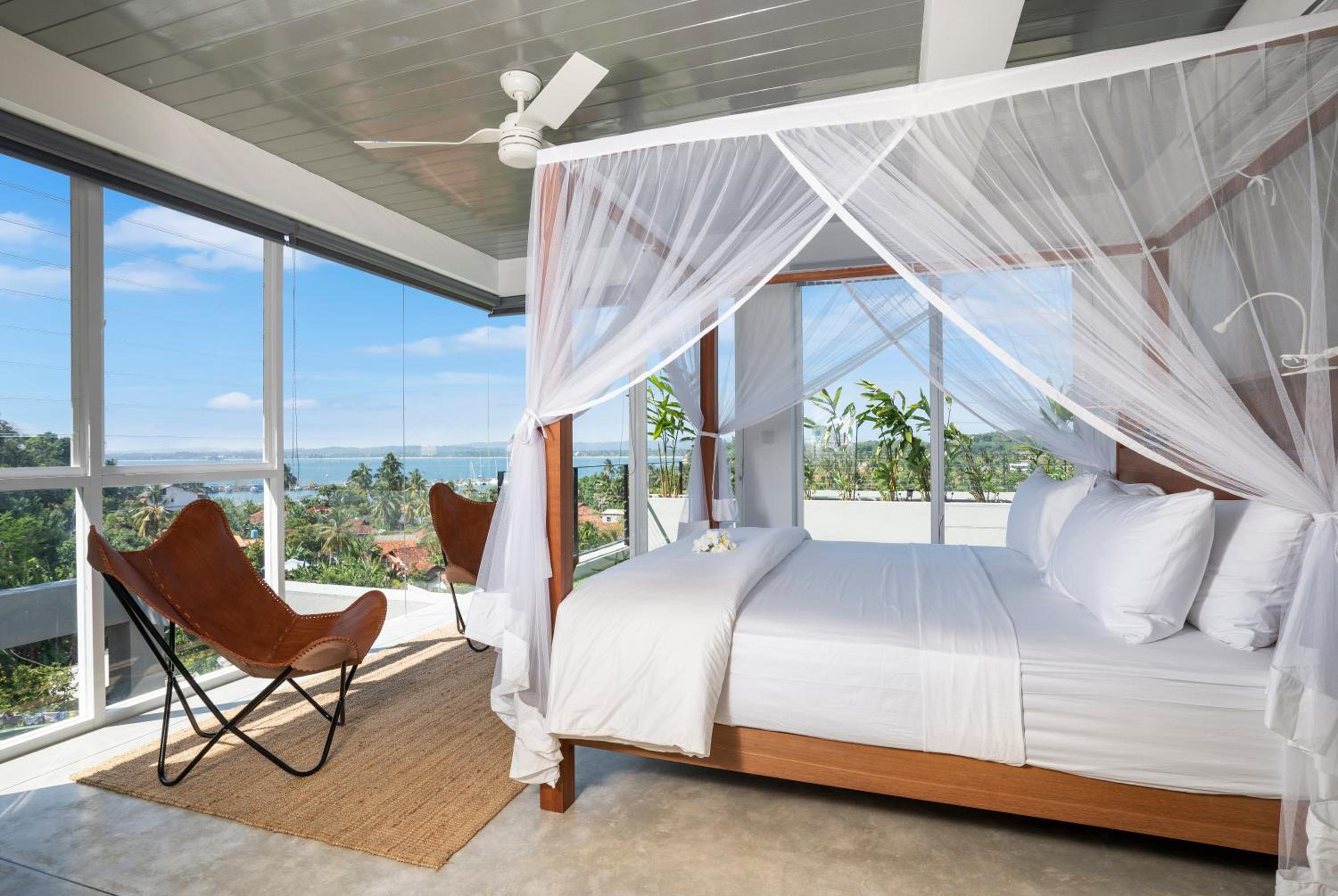 Deluxe Double Room with Balcony and Sea View photo 3