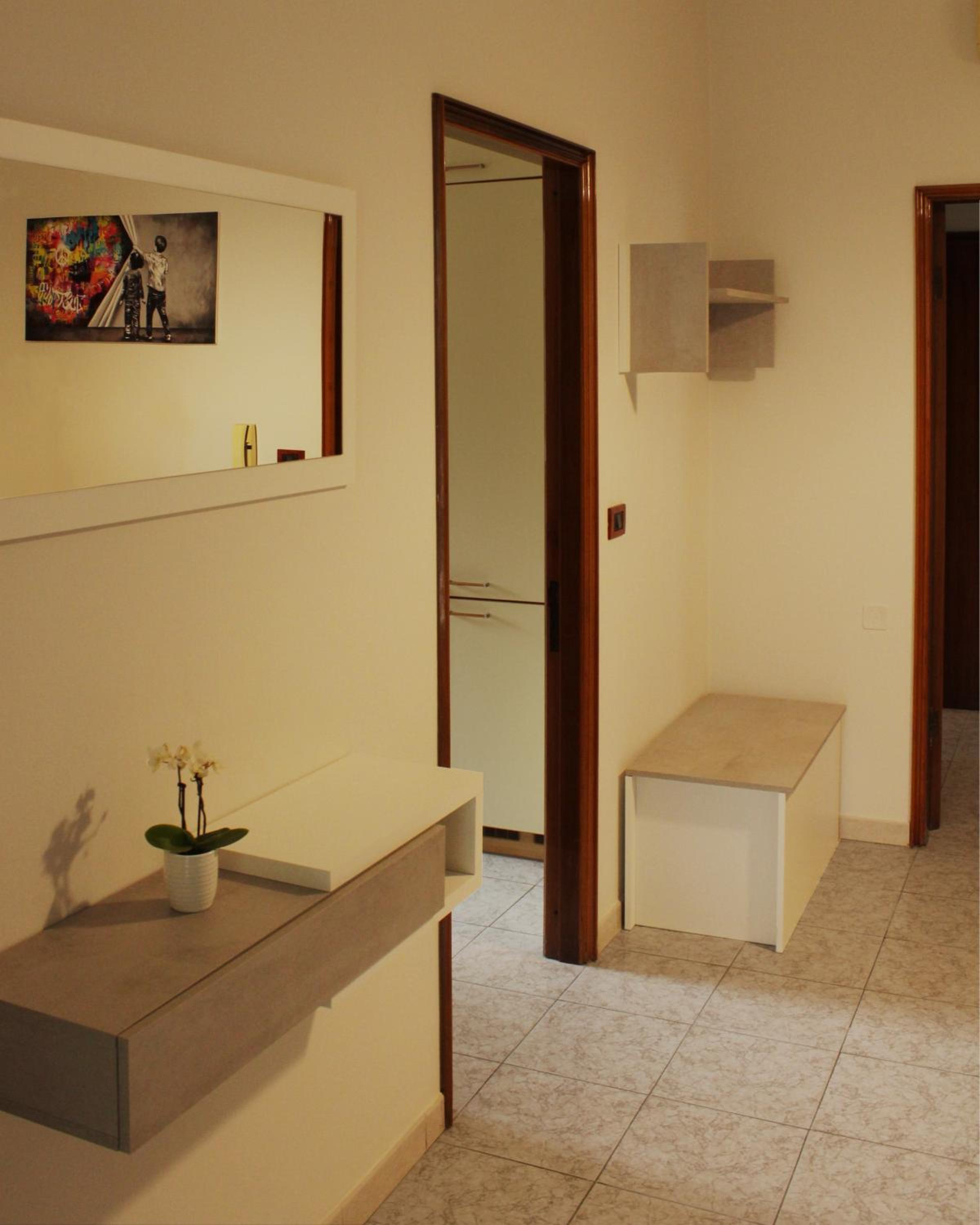 One-Bedroom Apartment photo 3
