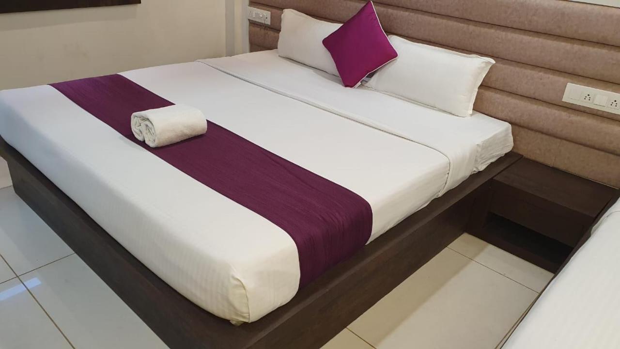 Deluxe Room - Photo 1