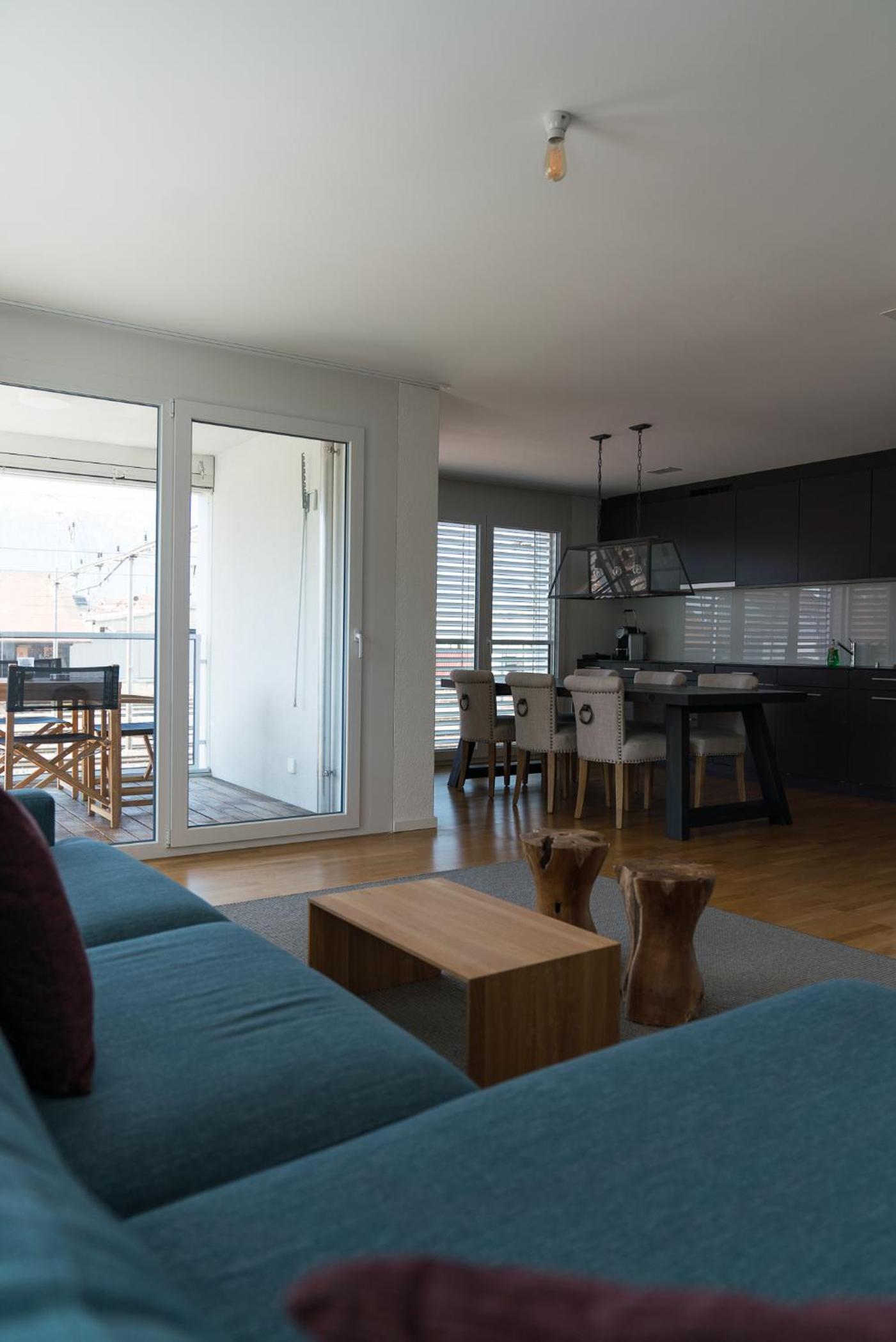 Apartment with Balcony photo 2