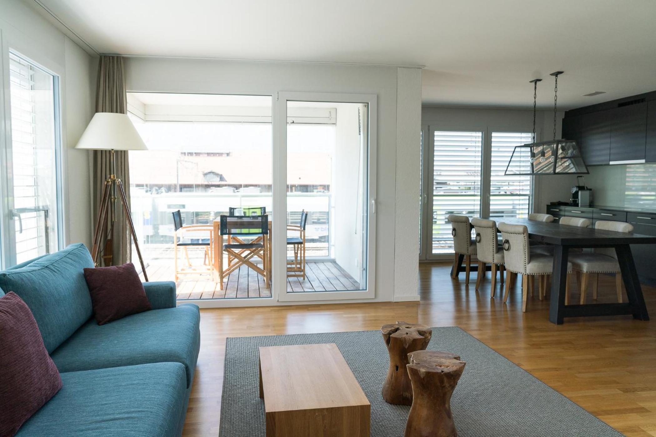 Apartment with Balcony photo 1